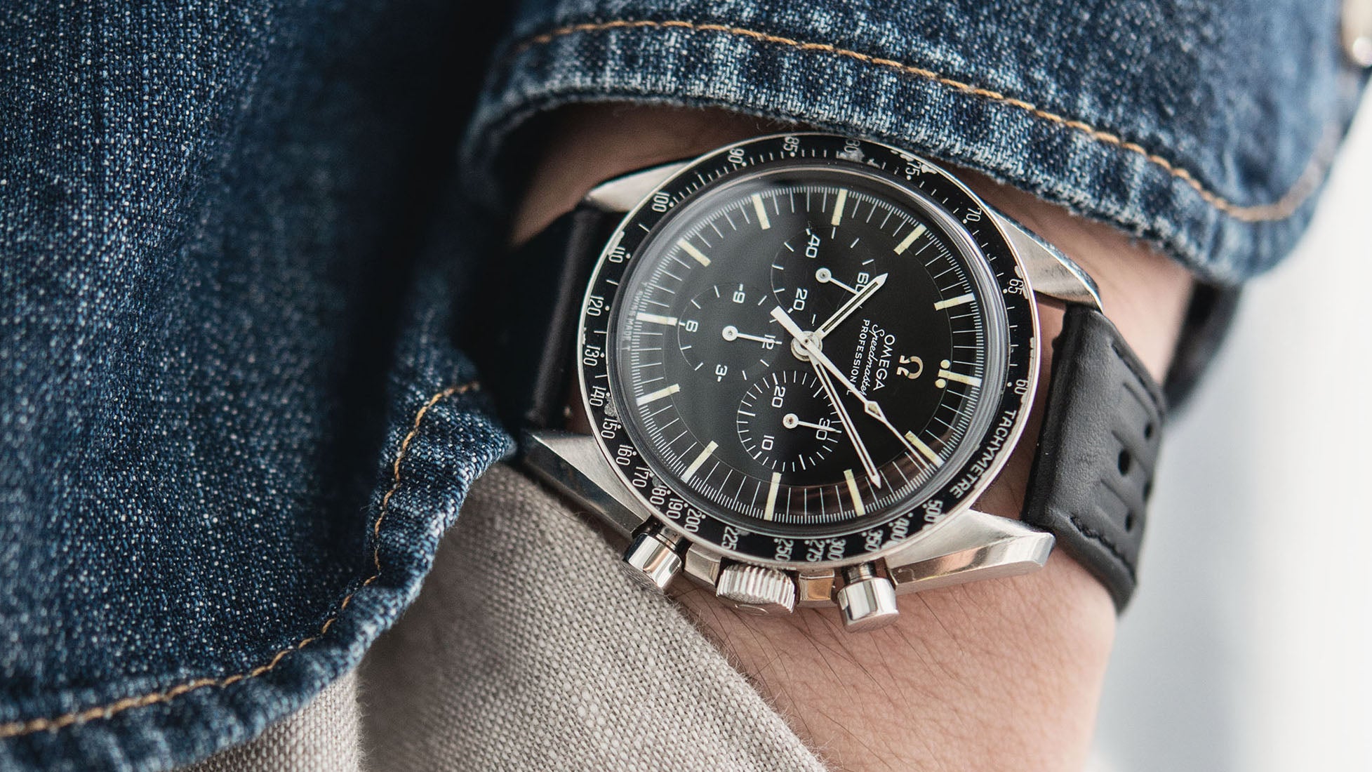 Omega Speedmaster Professional Strap Guide