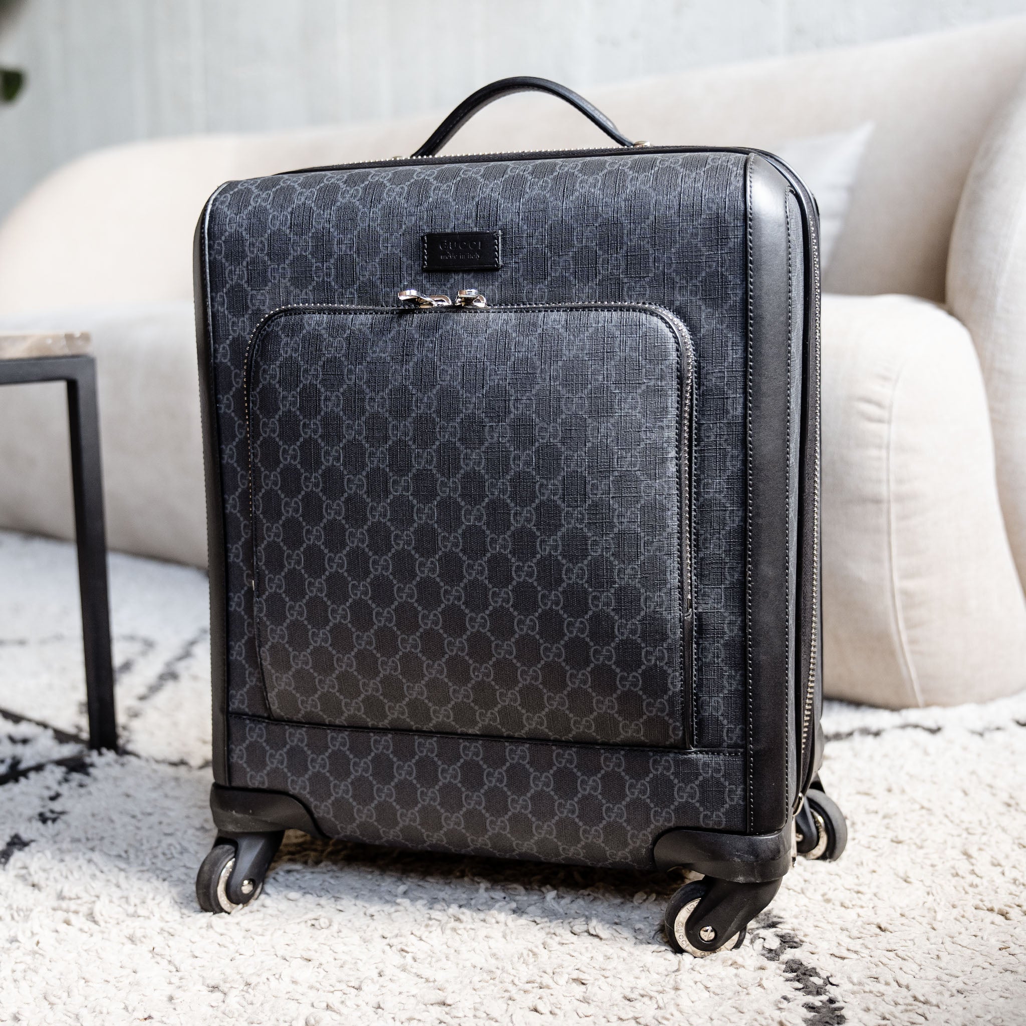 GUCCI ブラック GGパターン キャリーケース訳あり Gucci Black Cabin Trolley