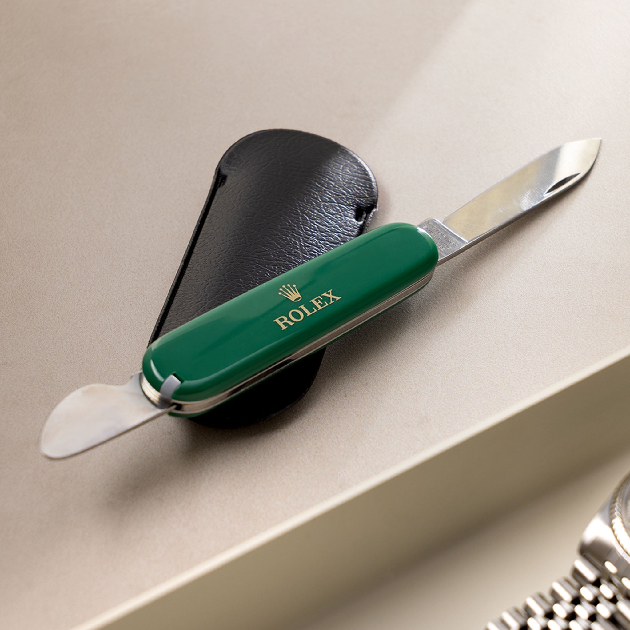 Pocket Knife / Case Opener/ Tooth Pick / Tweezers