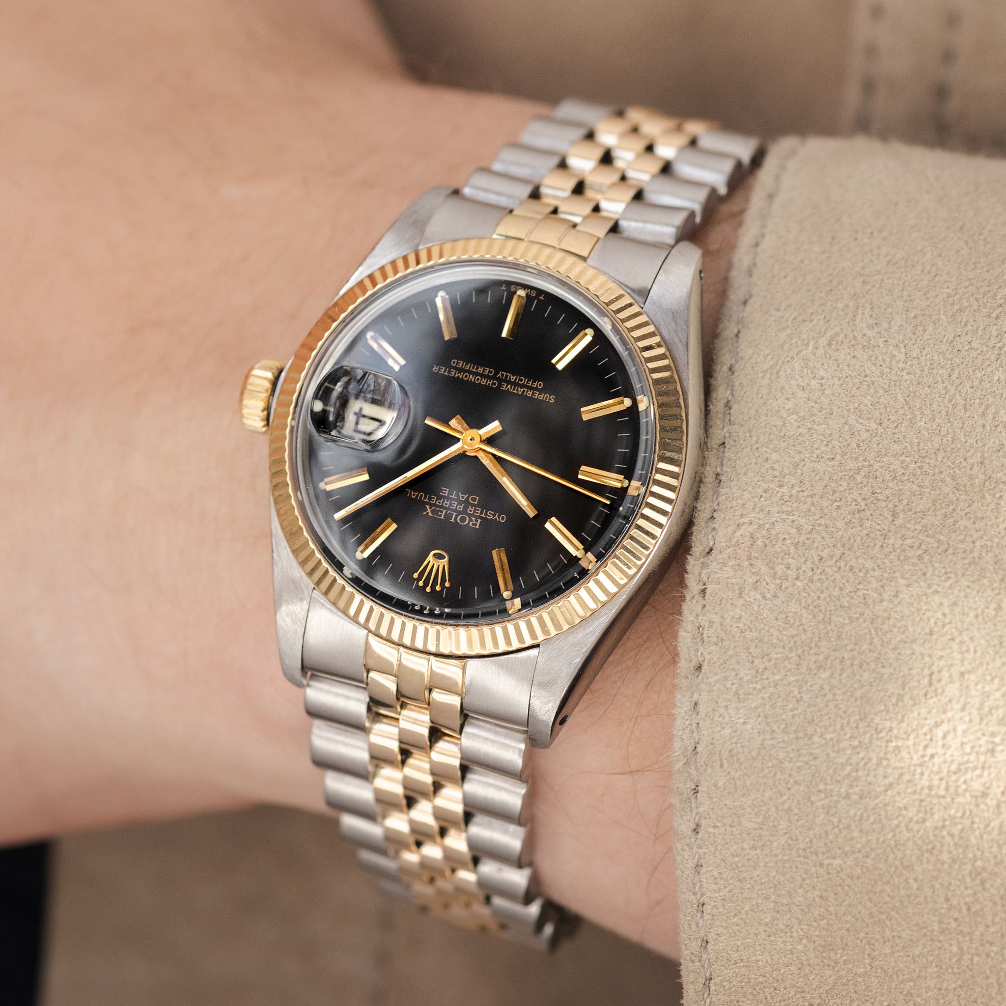 annoncere Hound Tick Rolex Oyster Perpetual Date 1505 Steel and Gold Black Dial