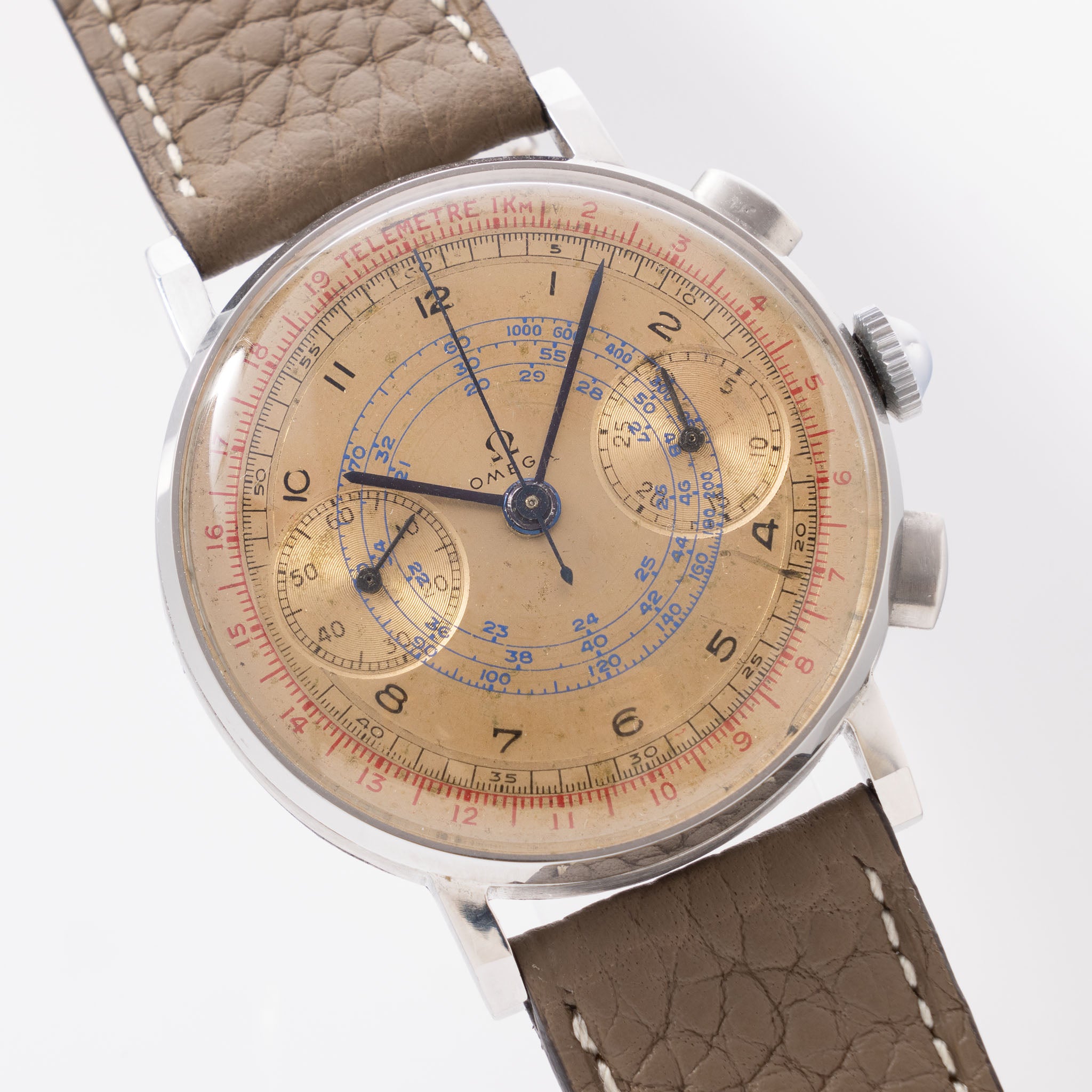 Omega Chronograph Salmon Dial Calibre 33.3