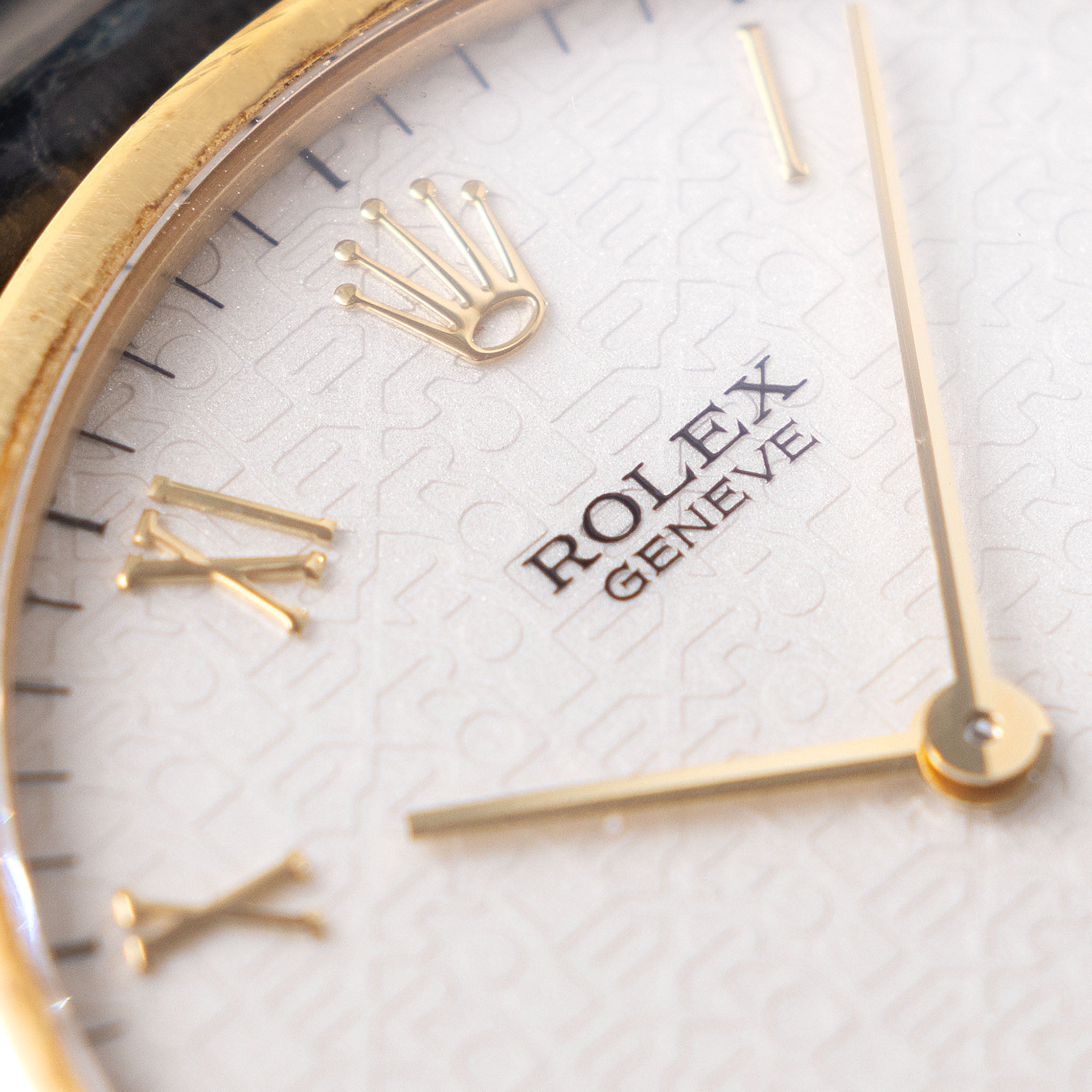 Rolex Cellini white Jubilee Dial Original Box and Papers Ref 5112 in 18 k yellow gold