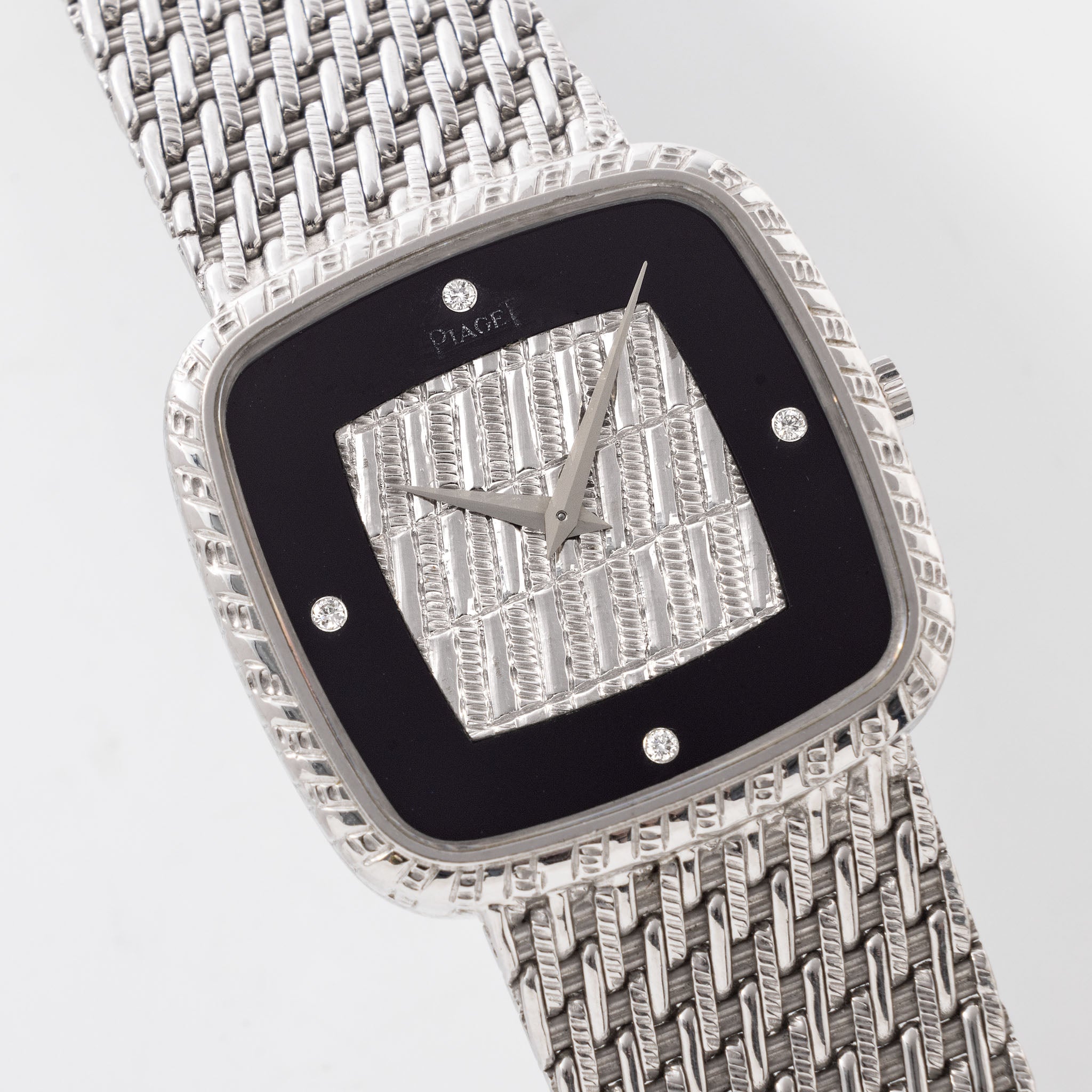 Piaget Tradition in 18K White Gold "Onyx 4-Diamond Dial" Ref. 9771P31