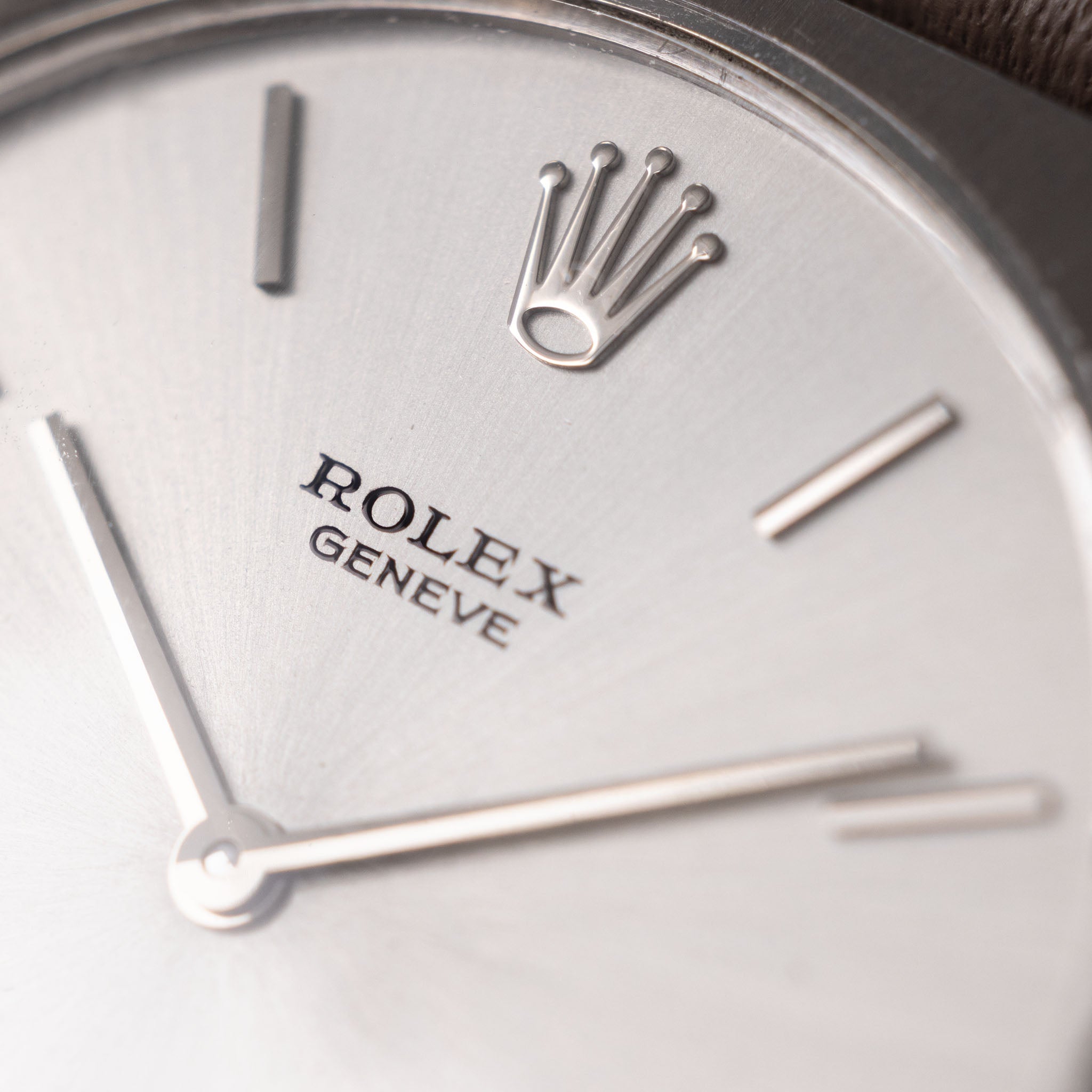 Rolex Cellini silver soleil dial in 18 k white gold ref 3747