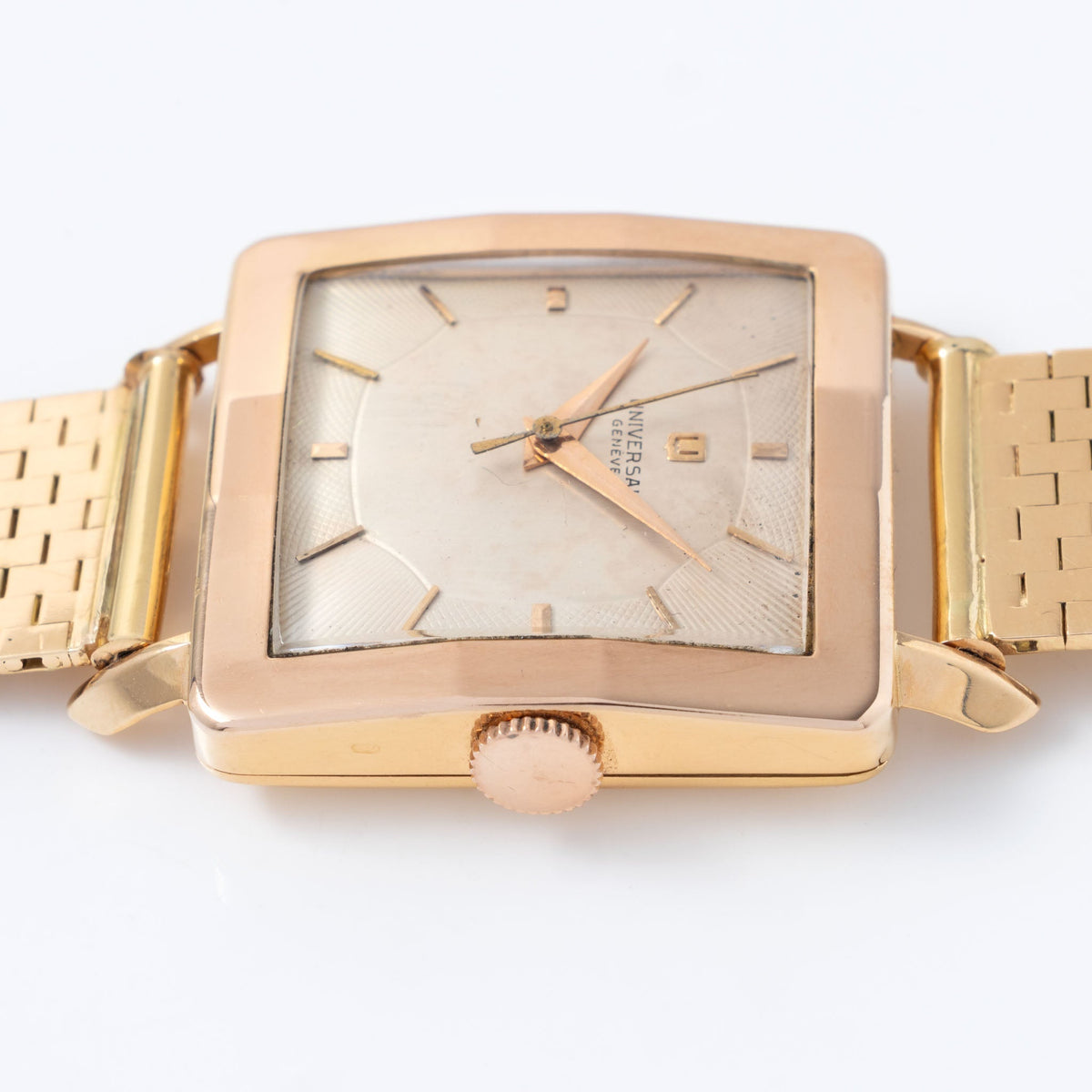 Universal Genève “Cioccolatone“ 18k Rose Gold Oversized Dress-watch with unique Guilloché Dial on Brick Style Bracelet ref. 10228 2