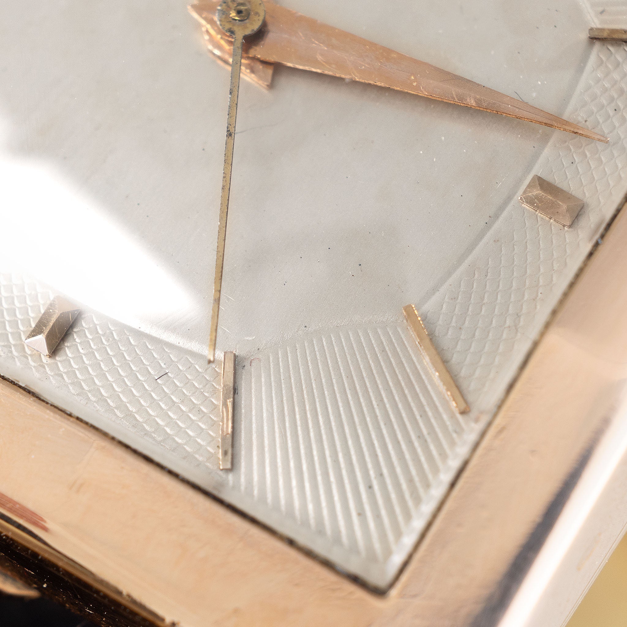 Universal Genève “Cioccolatone“ 18k Rose Gold Oversized Dress-watch with unique Guilloché Dial on Brick Style Bracelet ref. 10228 2