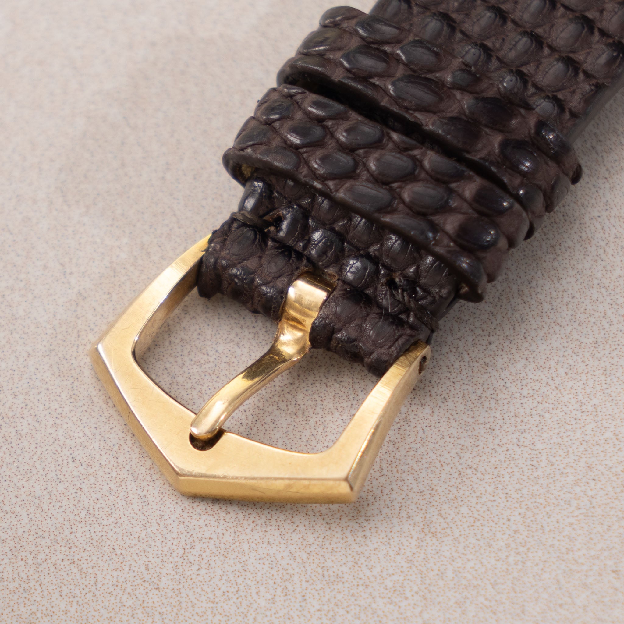 Patek Philippe Calatrava Silver Dial in 18k Yellow Gold ref. 3998J