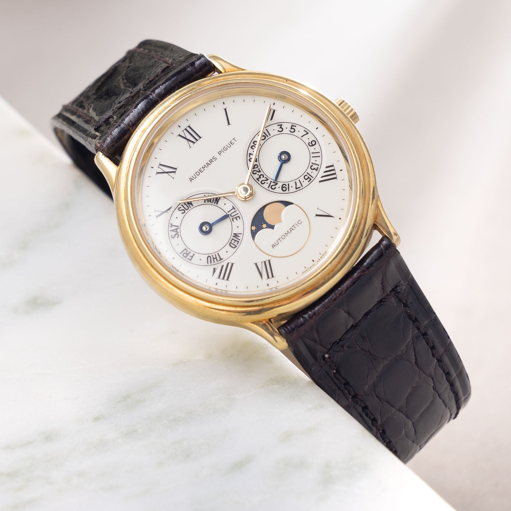 Audemars Piguet Day-Date Moon-phase Enamel dial in 18 k yellow gold ref 25589BA with original certificate of origine