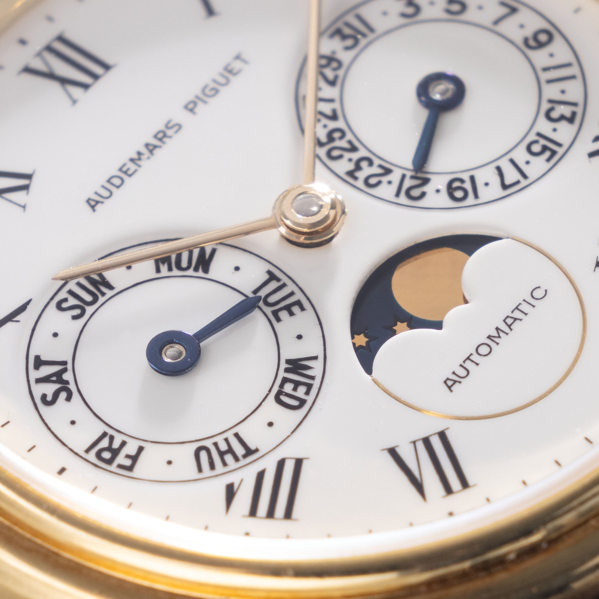 Audemars Piguet Day-Date Moon-phase Enamel dial in 18 k yellow gold ref 25589BA with original certificate of origine