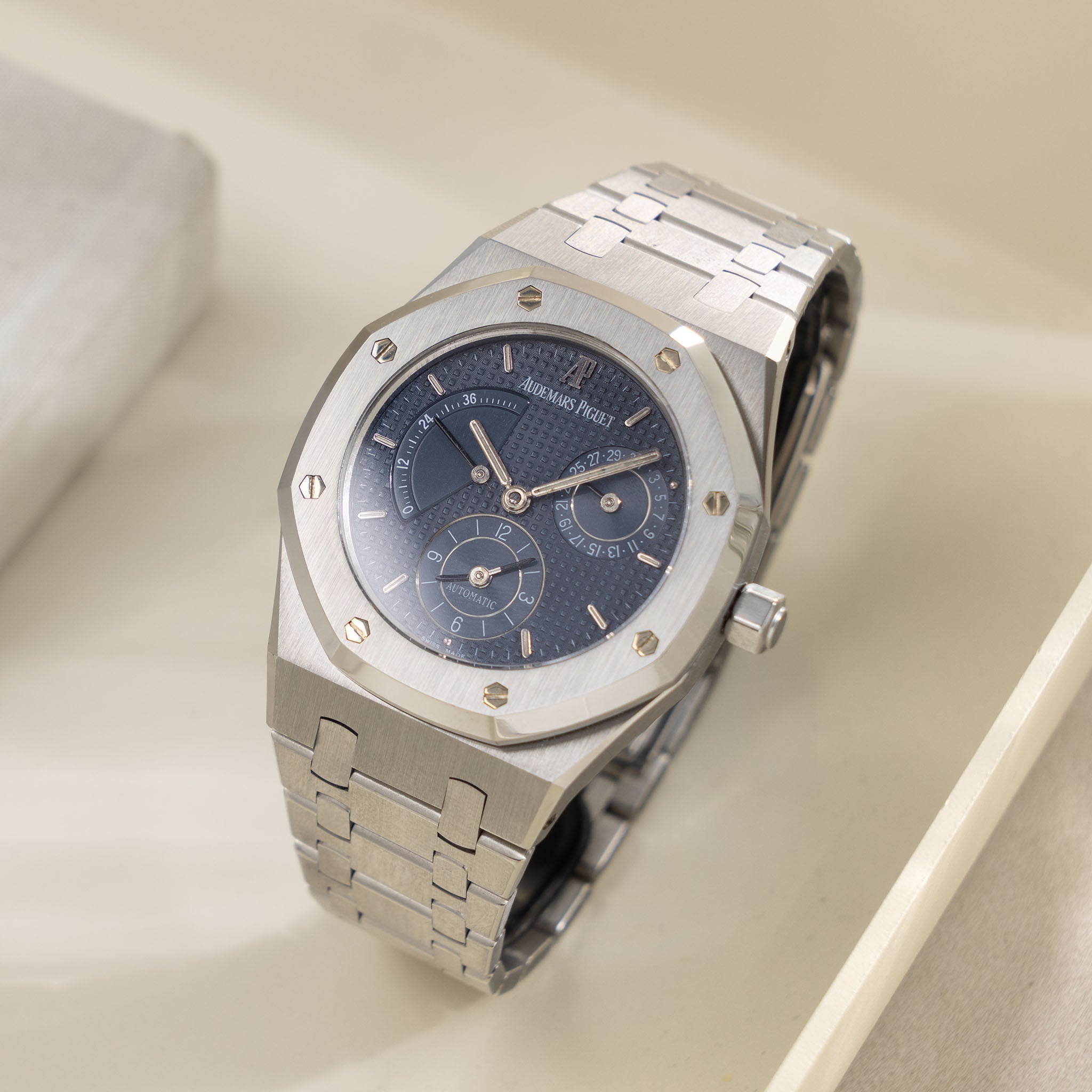 Audemars Piguet Royal-Oak Dual Time Blue Dial ref. 25730ST