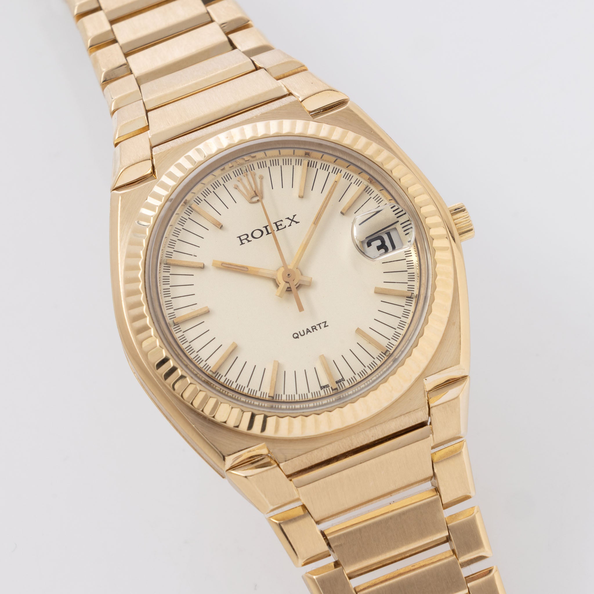 Rolex Beta 21 Il Texano Cream dial in 18k yellow gold ref 5100