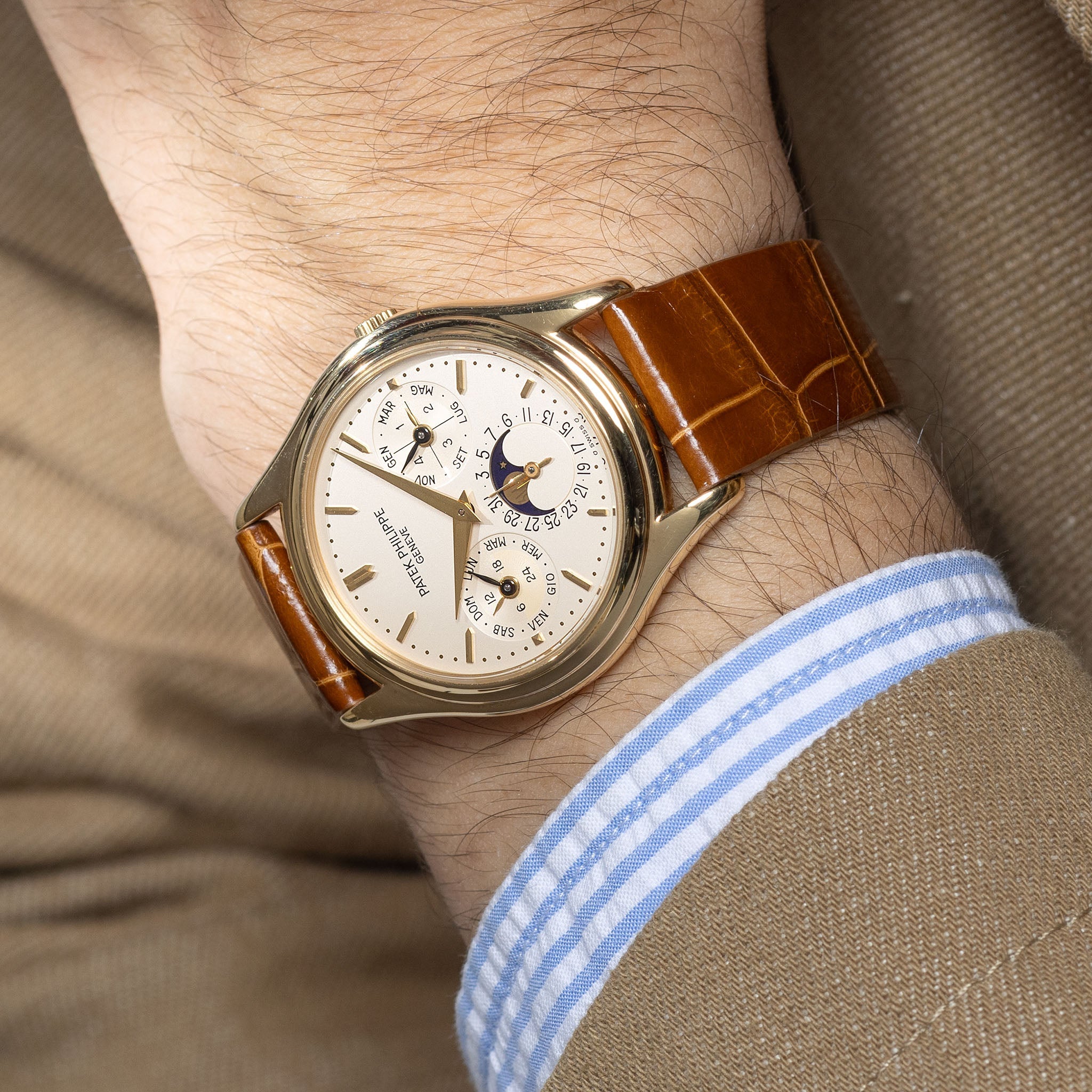 Patek Philippe Perpetual Calendar 3940J 2nd Series with Box and Papers in 18k Yellow Gold