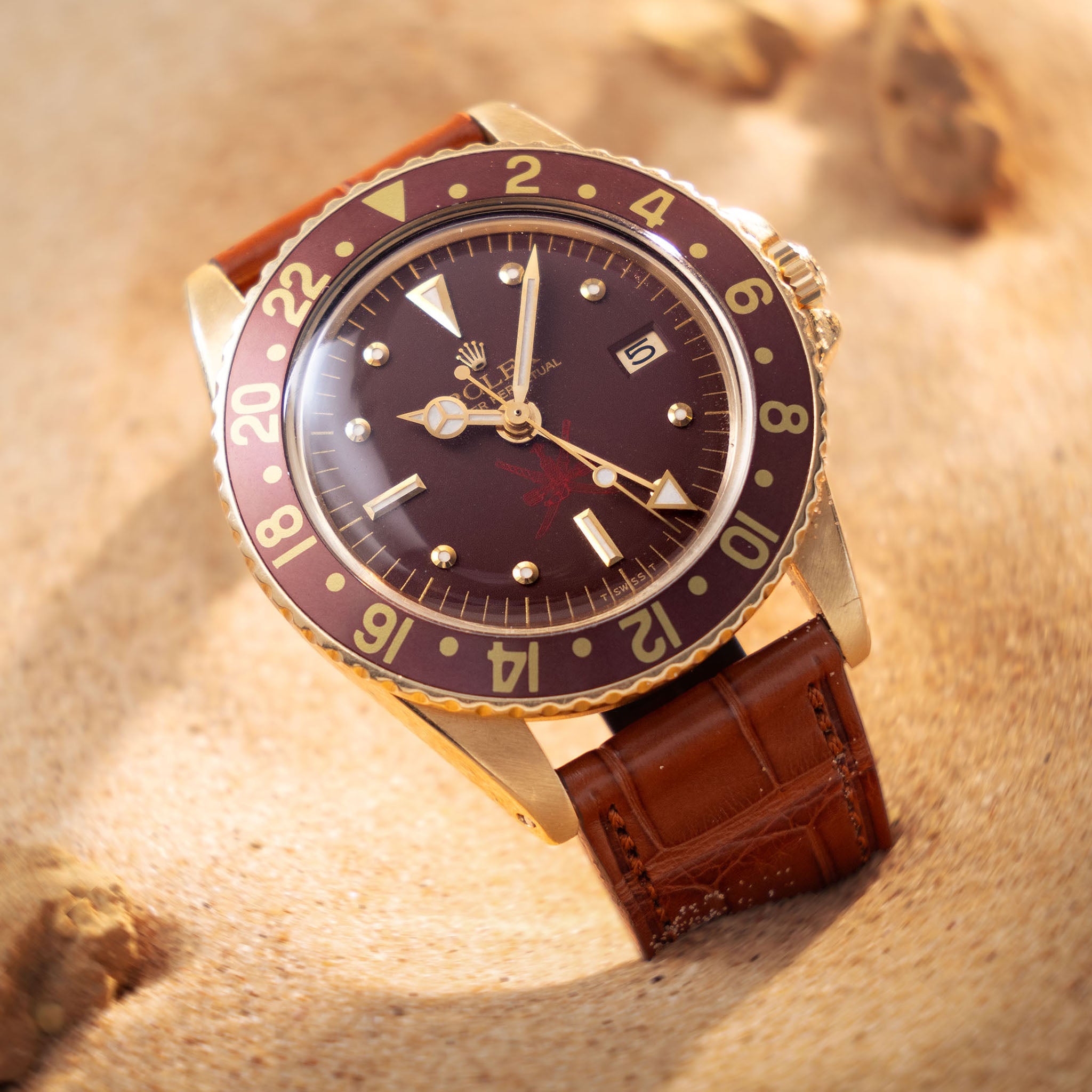 Rolex GMT-Master 1675/8 Unqiue Brown Khanjar Nipple Dial with Rolex Service Papers