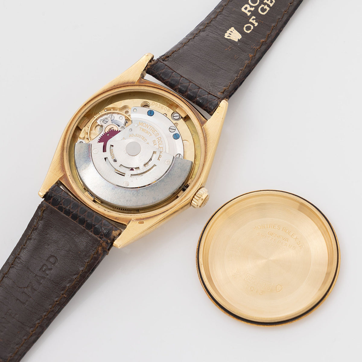 Rolex Oversized Oyster-Perpetual 1012 Silver Swiss Only Dial in 18k Yellow Gold