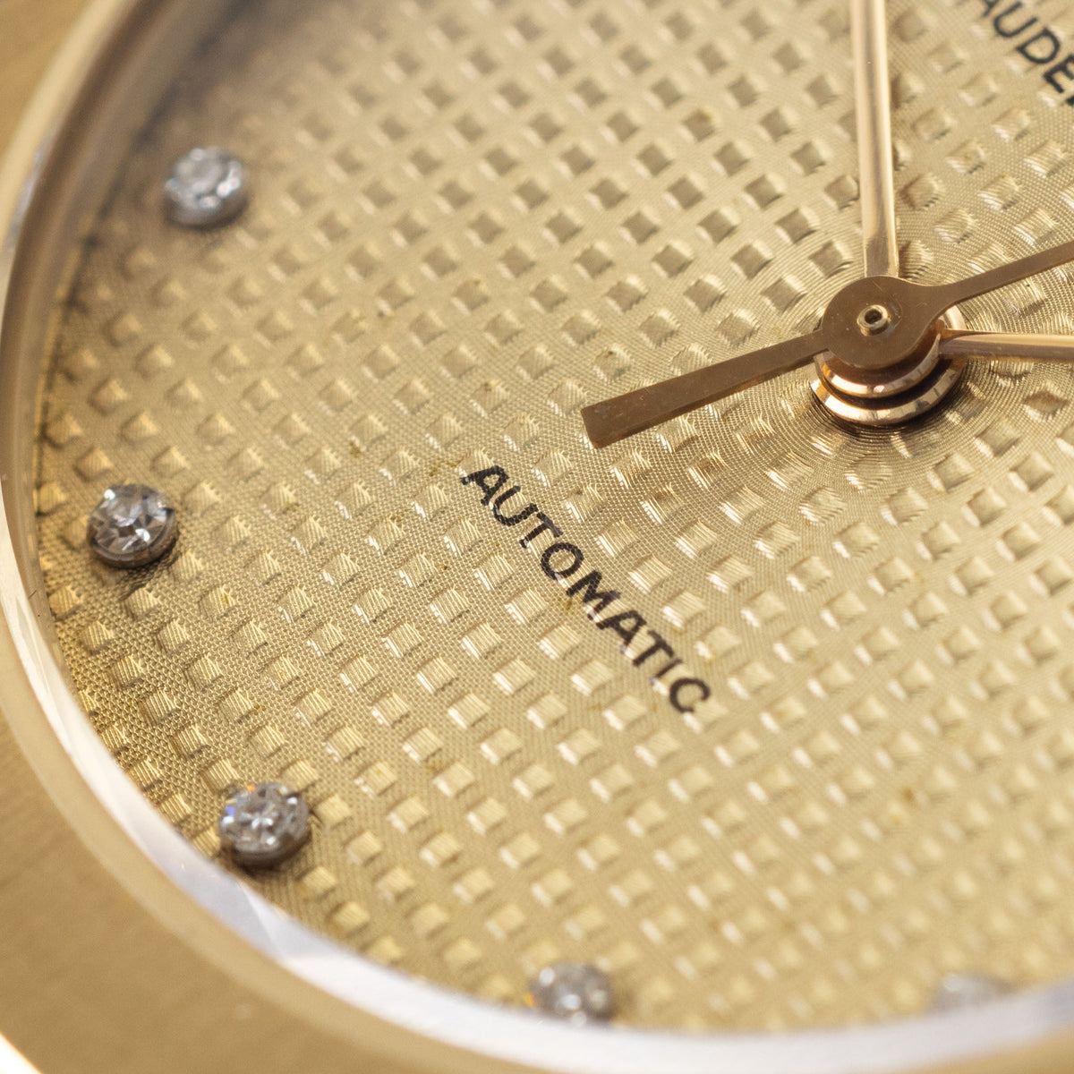 Audemars Piguet Royal Oak ref. 4153/477BA Brilliant Cut Diamond Bezel and Dial with Box and Certificate of Origin