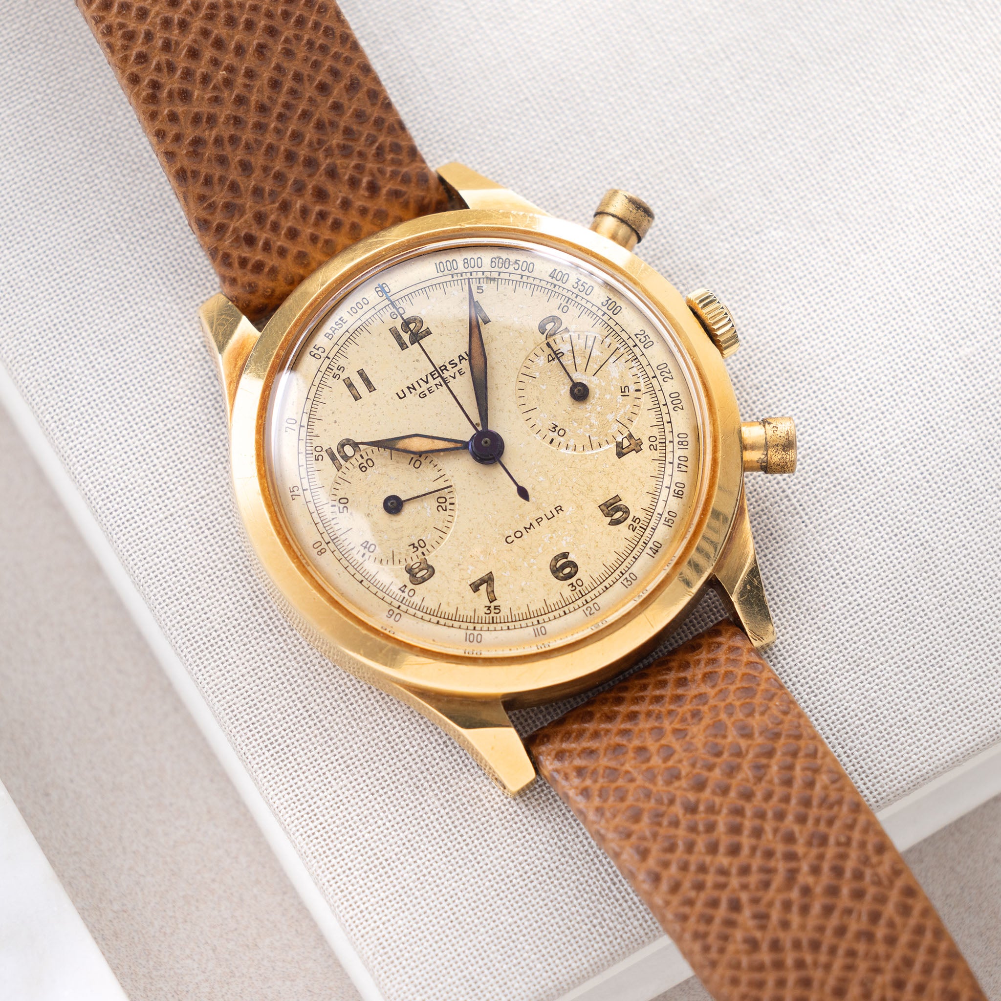 Universal Geneve Compur Chronograph 18kt Gold Ref 12430 Spillmann case