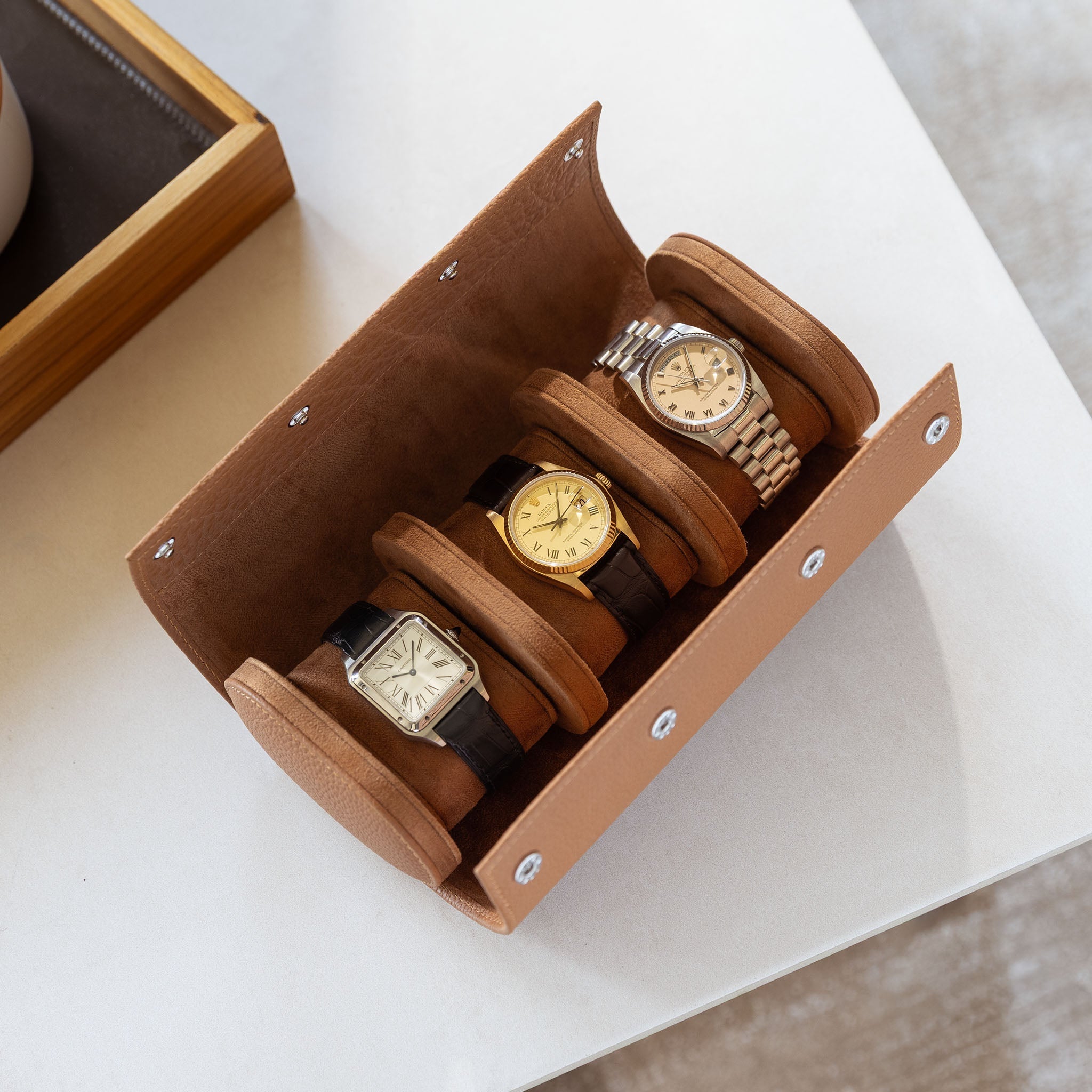 Oval 3 Watch Camel Brown Leather Watch Box