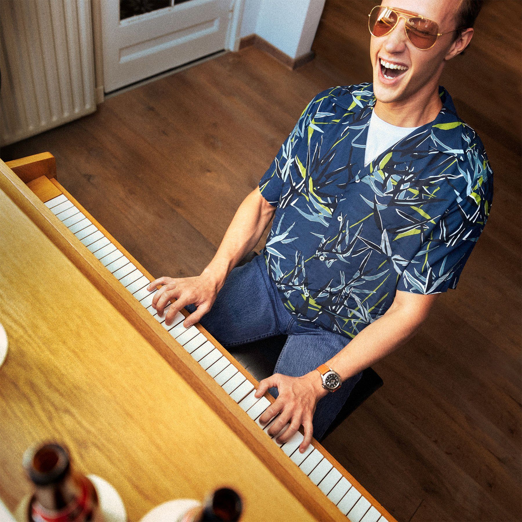 VINTAGE RAY BAN AVIATOR LEATHERS SUNGLASSES