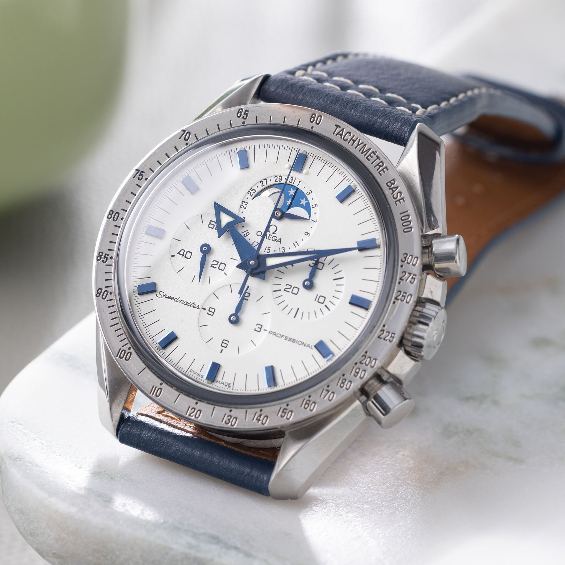 omega speedmaster gray