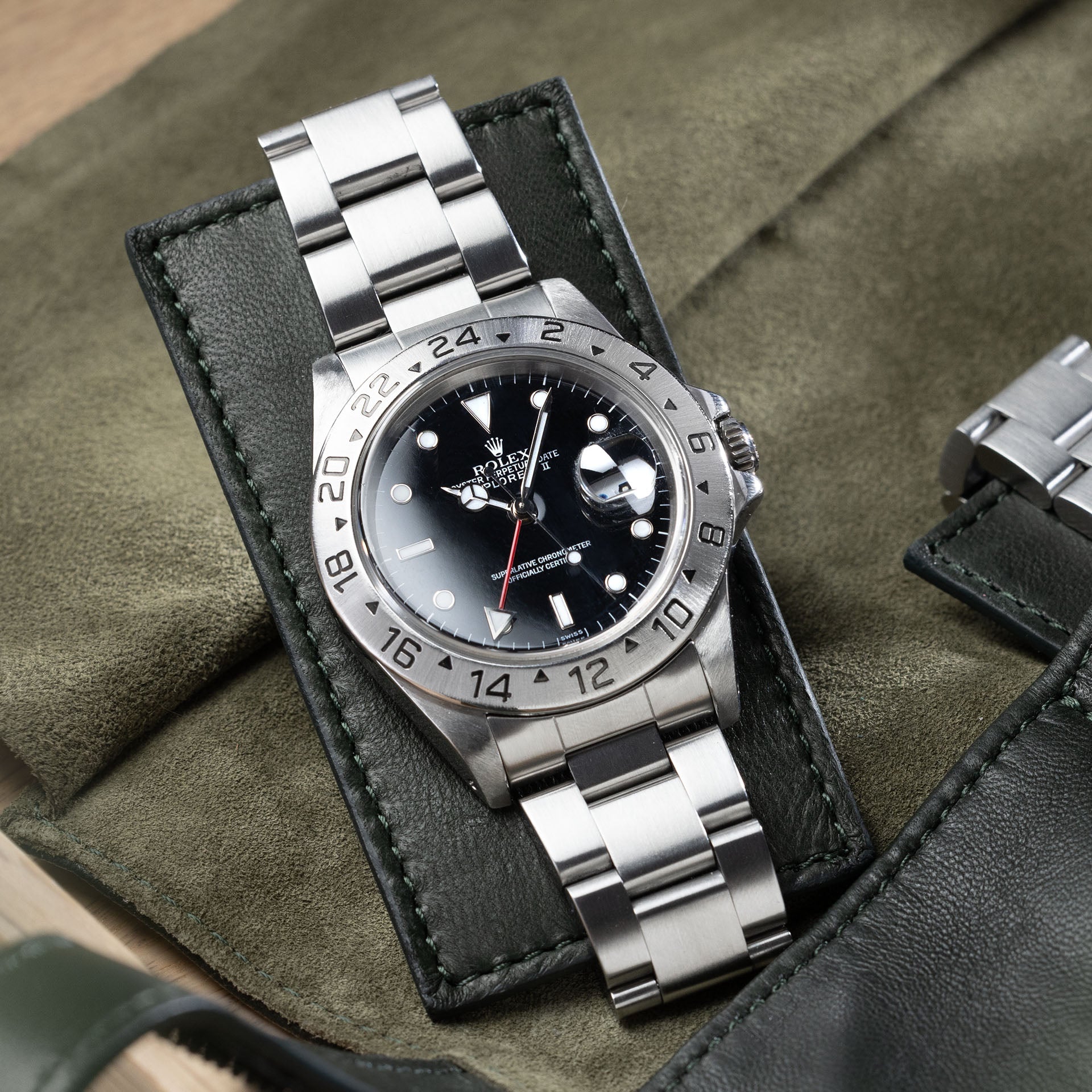 Rolex explorer black on sale dial