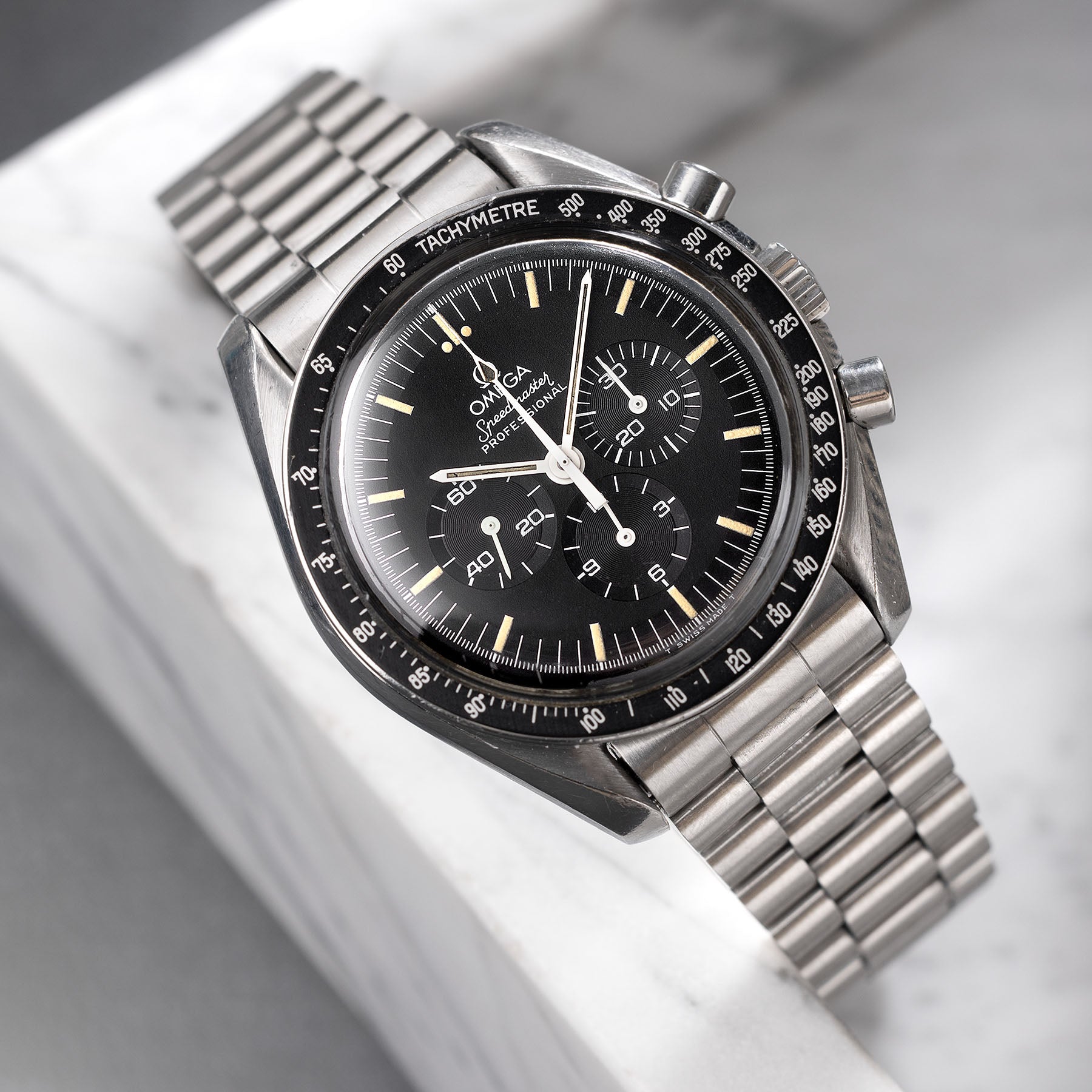 Omega speedmaster professional discount white