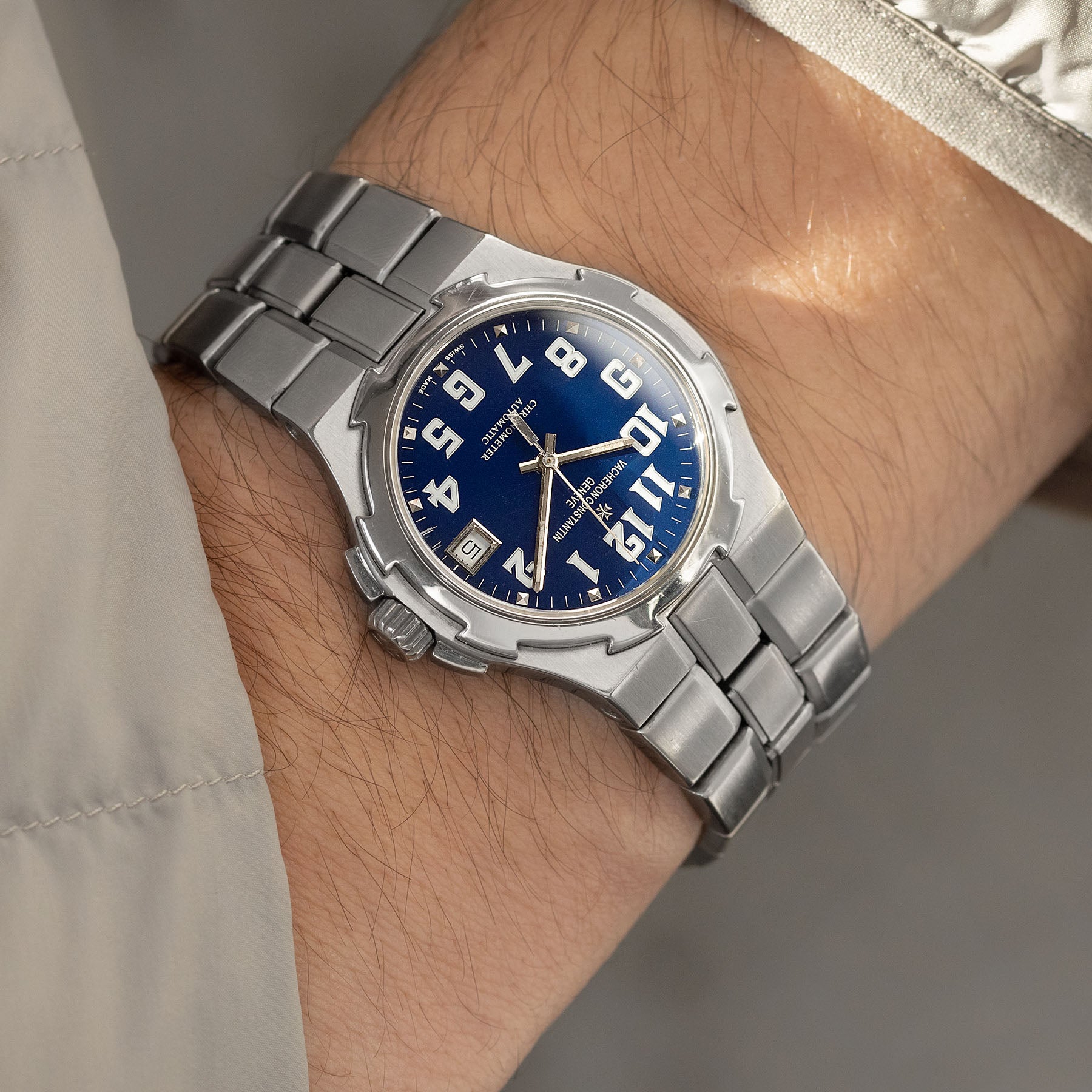 Vacheron Constantin Overseas ref 42042 Blue Dial