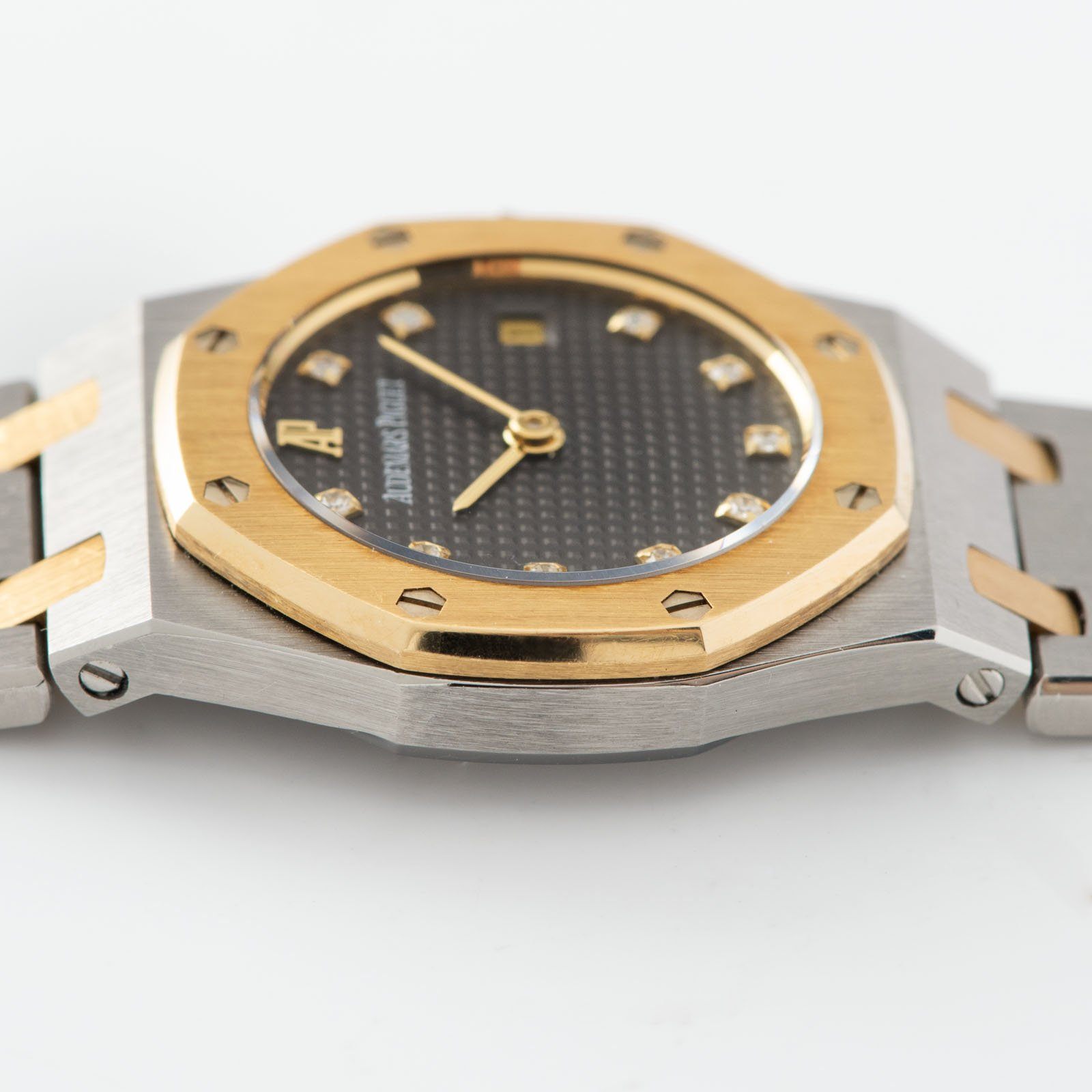 Audemars Piguet Royal Oak Lady plus diamonds