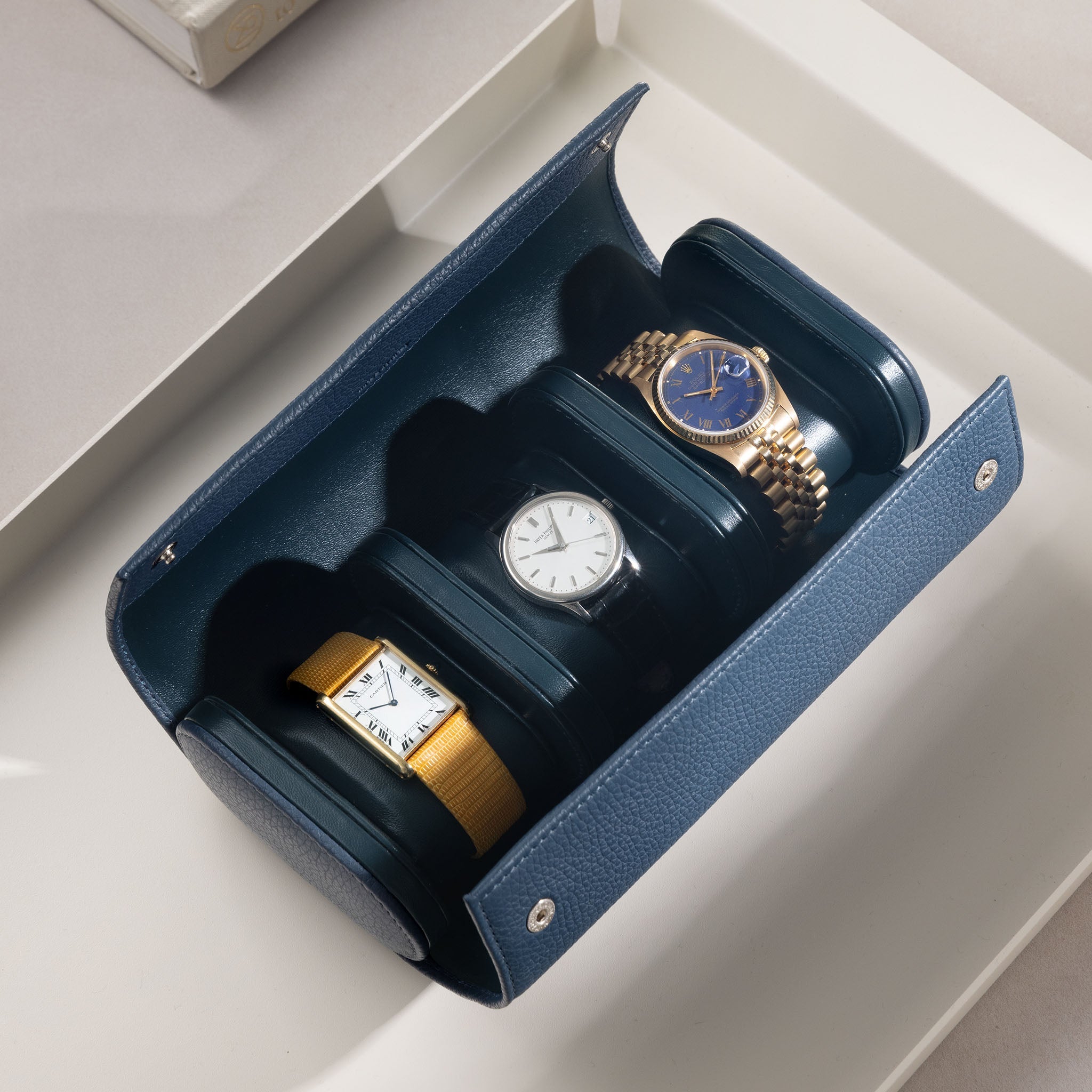 Luxury_Oval_Blue_Leather_Watch_Box_For_Cartier_Watches