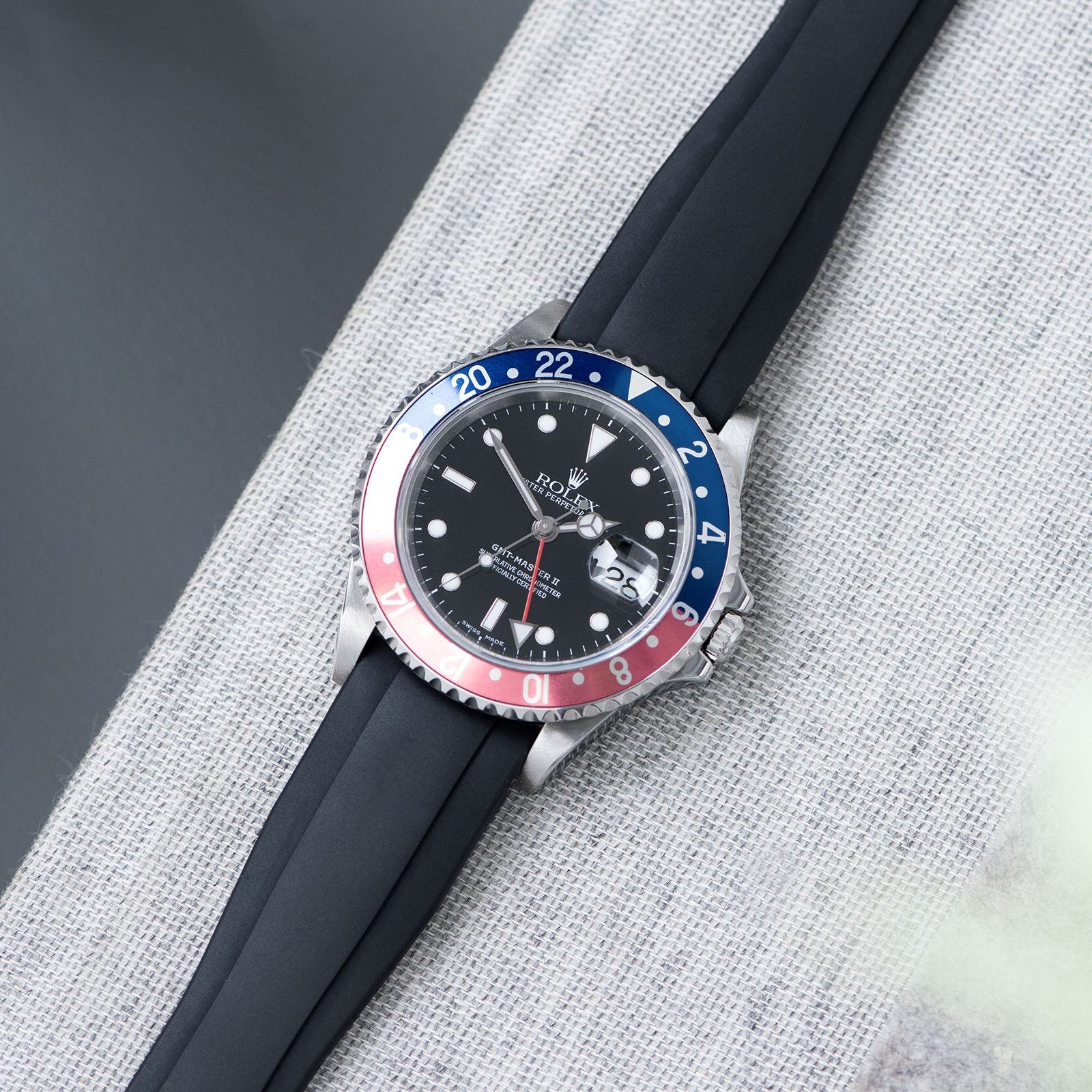 Rolex サブマリーナ Everest エベレスト ラバーバンド ブラック Everest Curved End Black Rubber Strap - ONLY For Modern Rolex With Dep