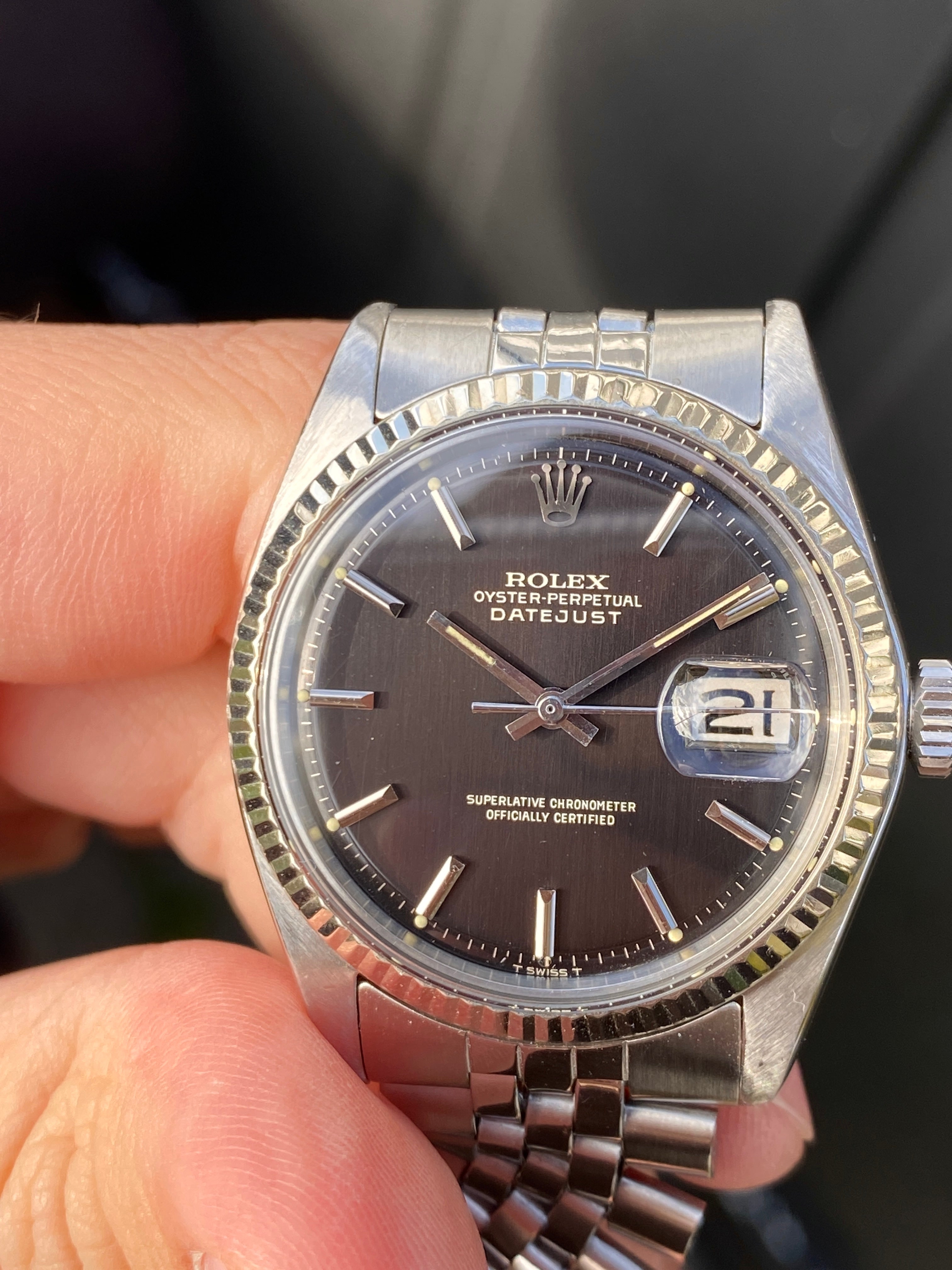 Rolex Datejust 1601 Vertical brush Gilt Dial with Rolex Service Papers