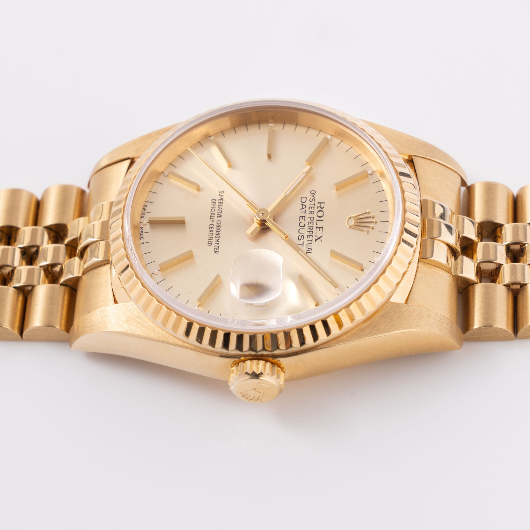 Rolex Datejust in 18k Yellow Gold Champagne Dial Ref. 16238