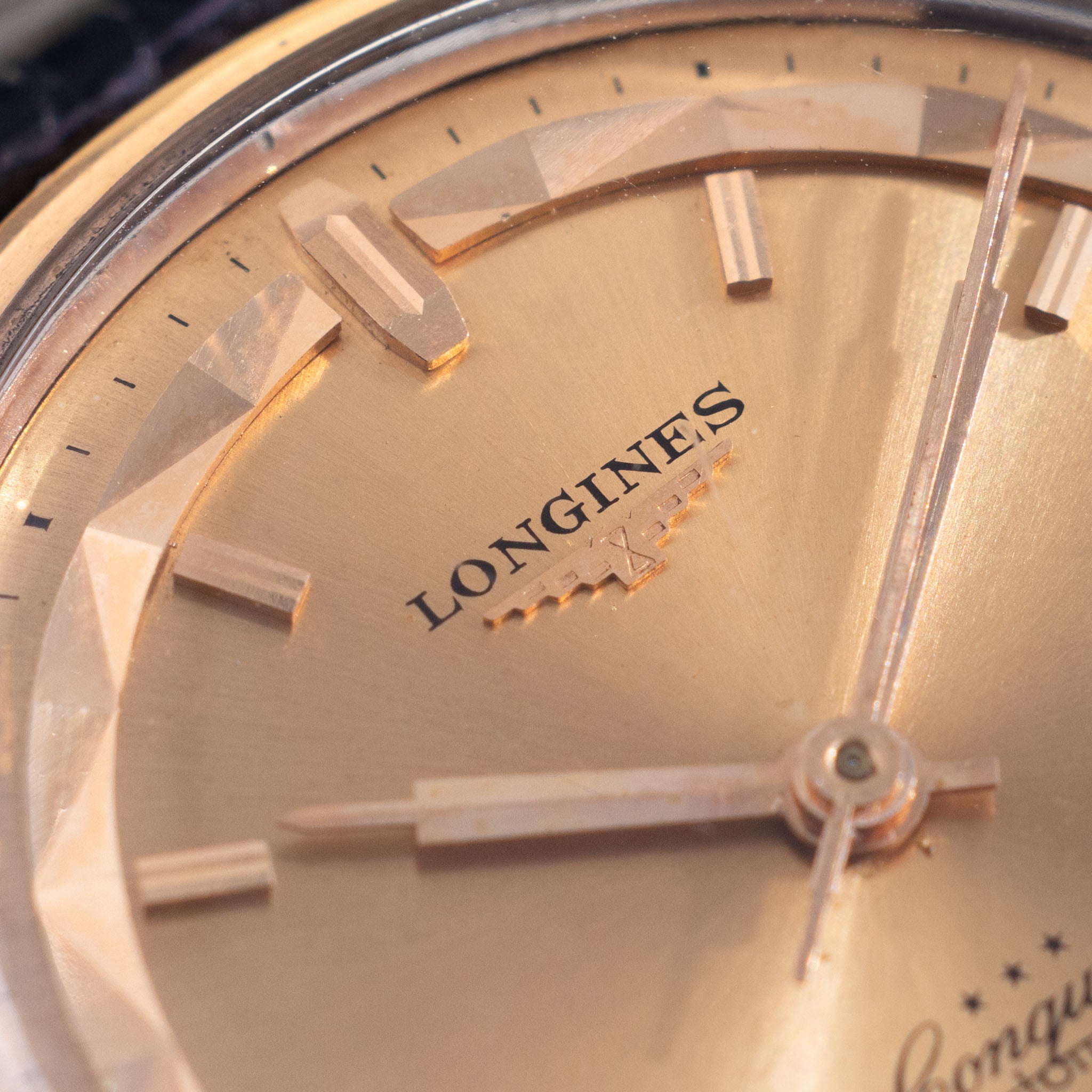 Longines Conquest "Deluxe" Dial Dress Watch in 18k Rose Gold ref. 9025/18