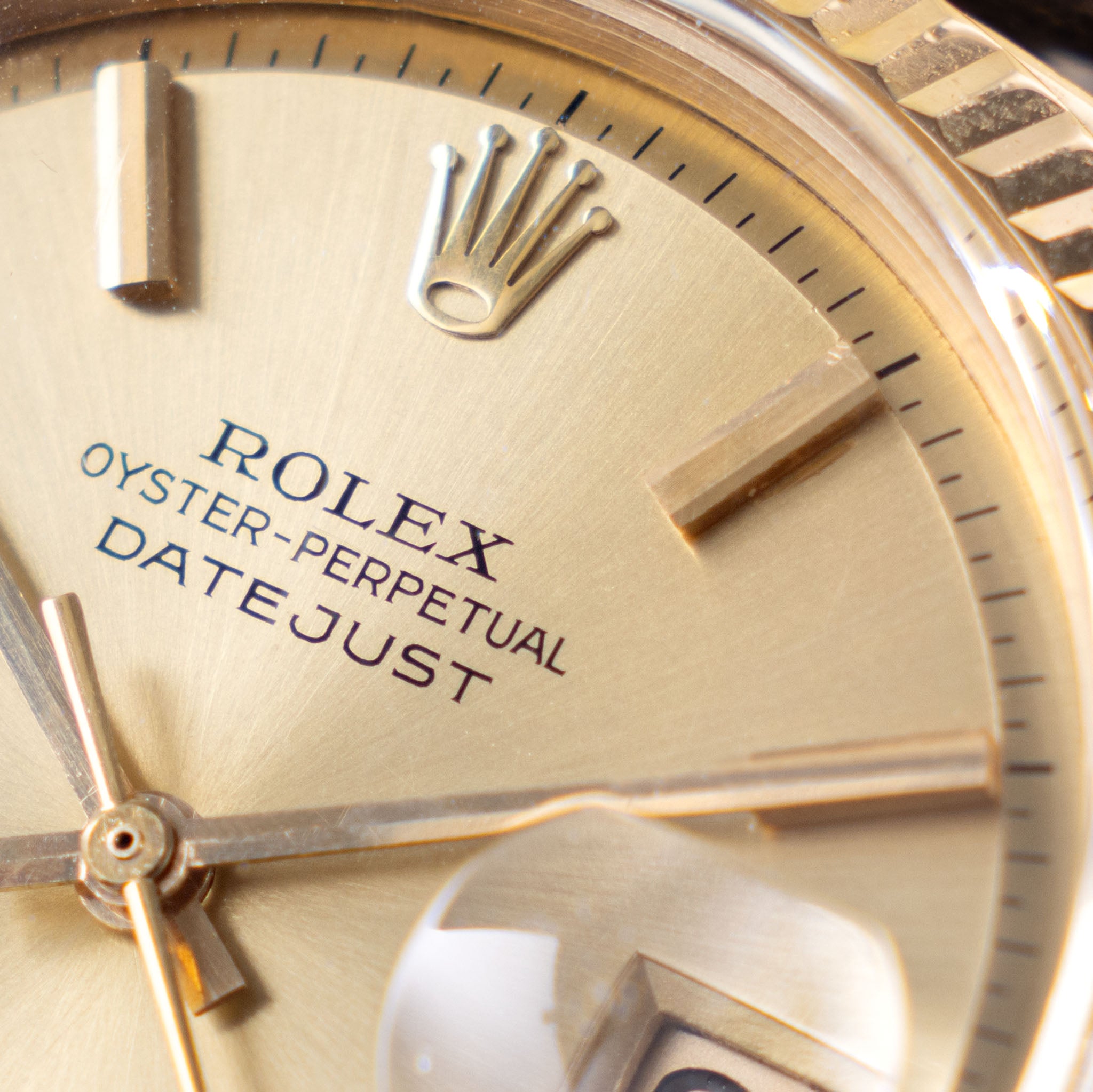 Rolex Datejust ref. 1601/8 – Champagne No-Lume Dial in 18K Yellow Gold