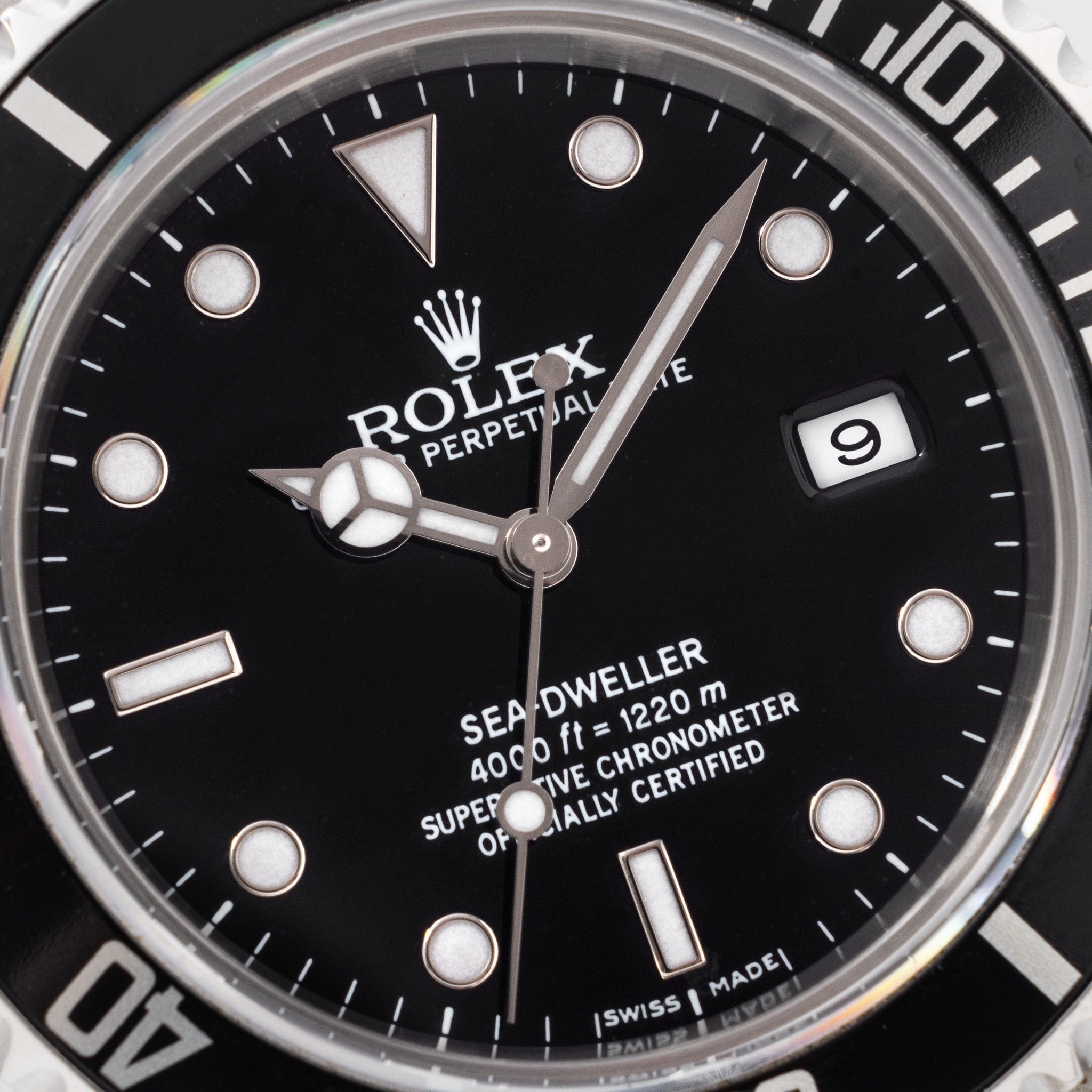 Rolex Sea-Dweller Ref. 16600 "Swiss Made Dial" No Lug Holes Case