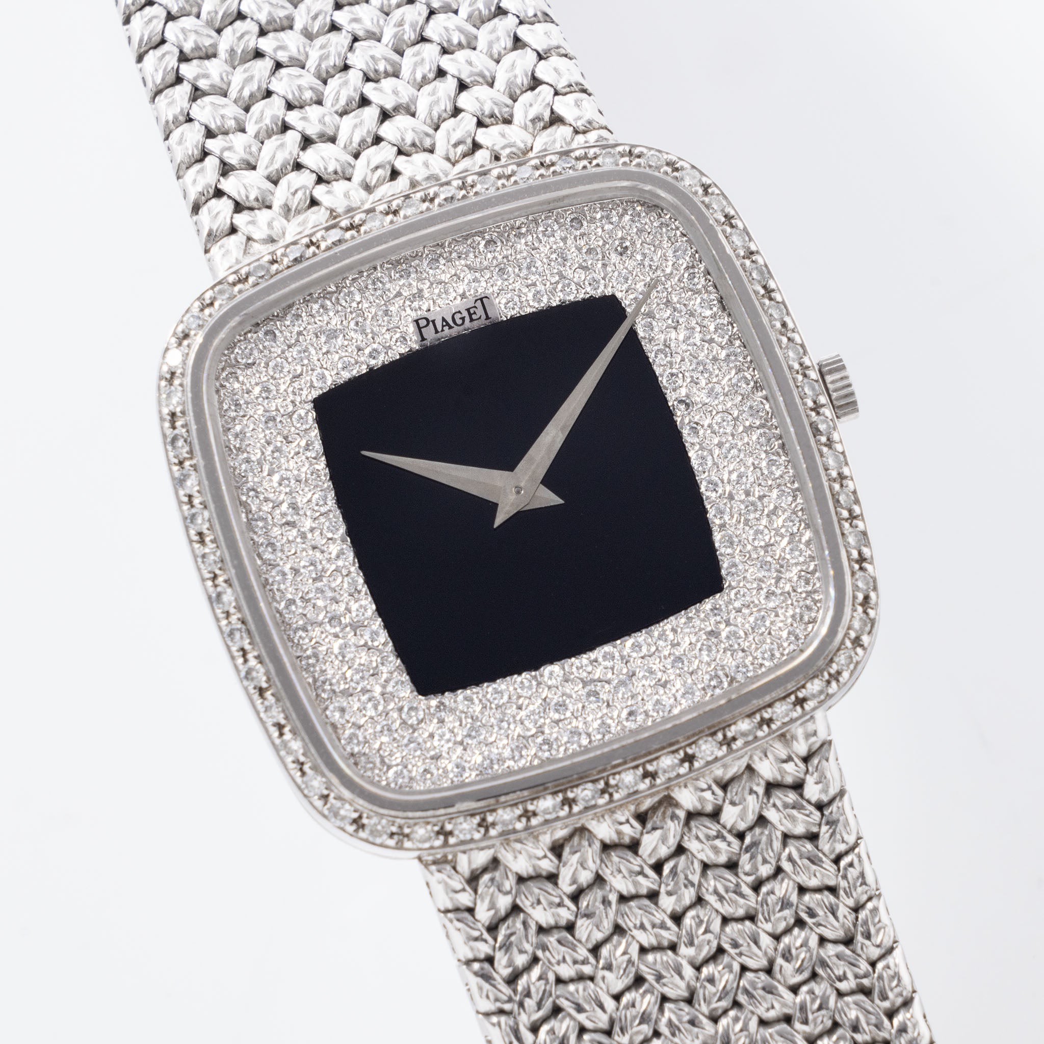 Piaget Tradition in 18K White Gold "Onyx Pavé" Dial Ref. 9775 D2