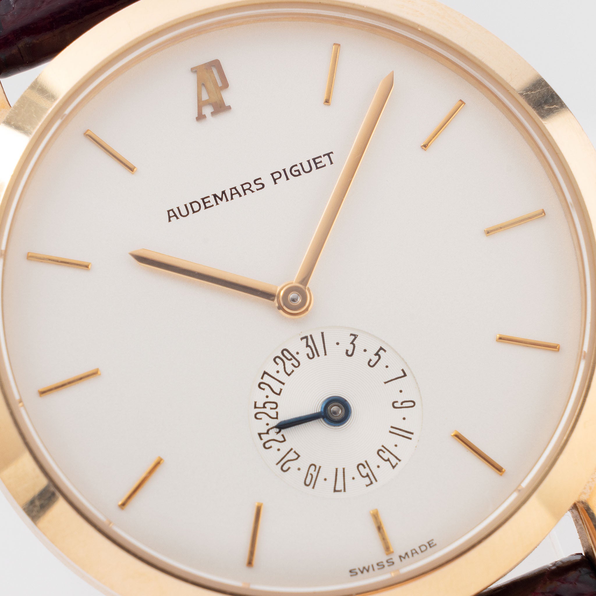 Audemars Piguet "Classique" Dress Watch in 18k Rose Gold