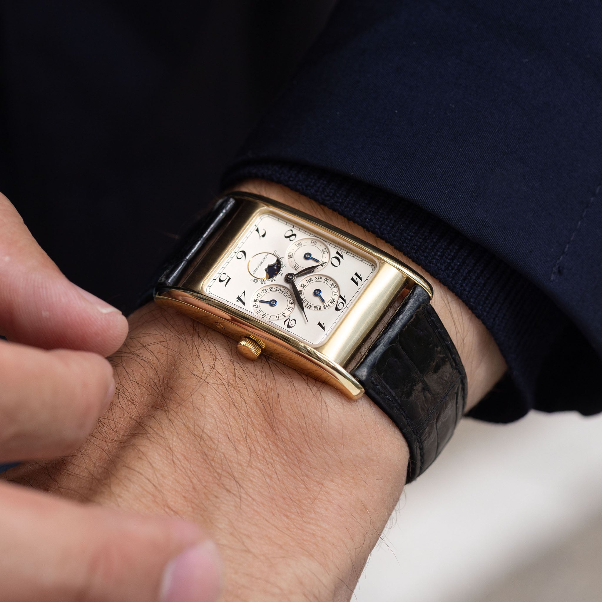 Audemars Piguet Quantième Perpetual Edward Piguet Cream Dial in 18k yellow gold ref. 25682BA