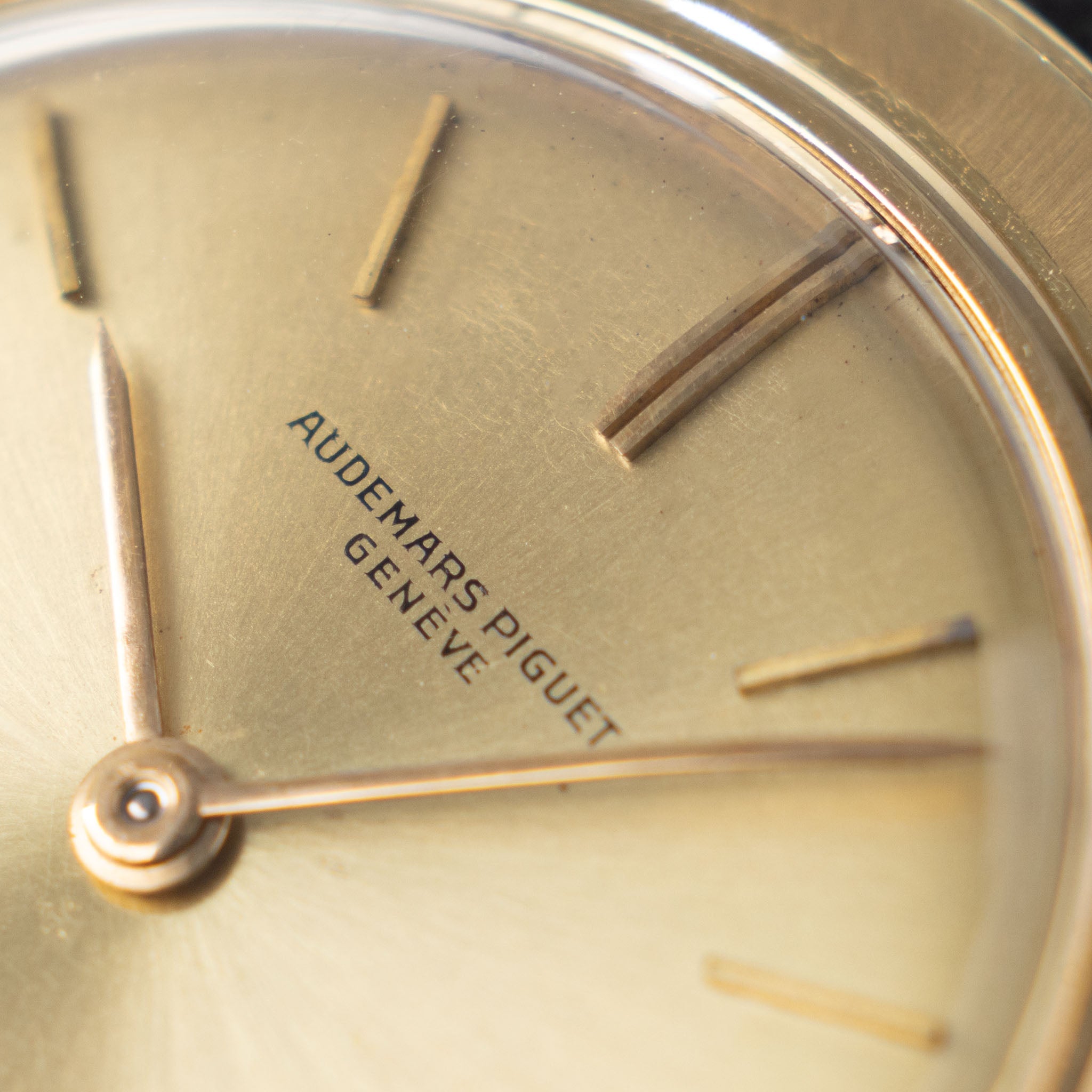 Audemars Piguet Disco Volante Ultra-thin Dress Watch in 18k Yellow Gold Champagne Dial