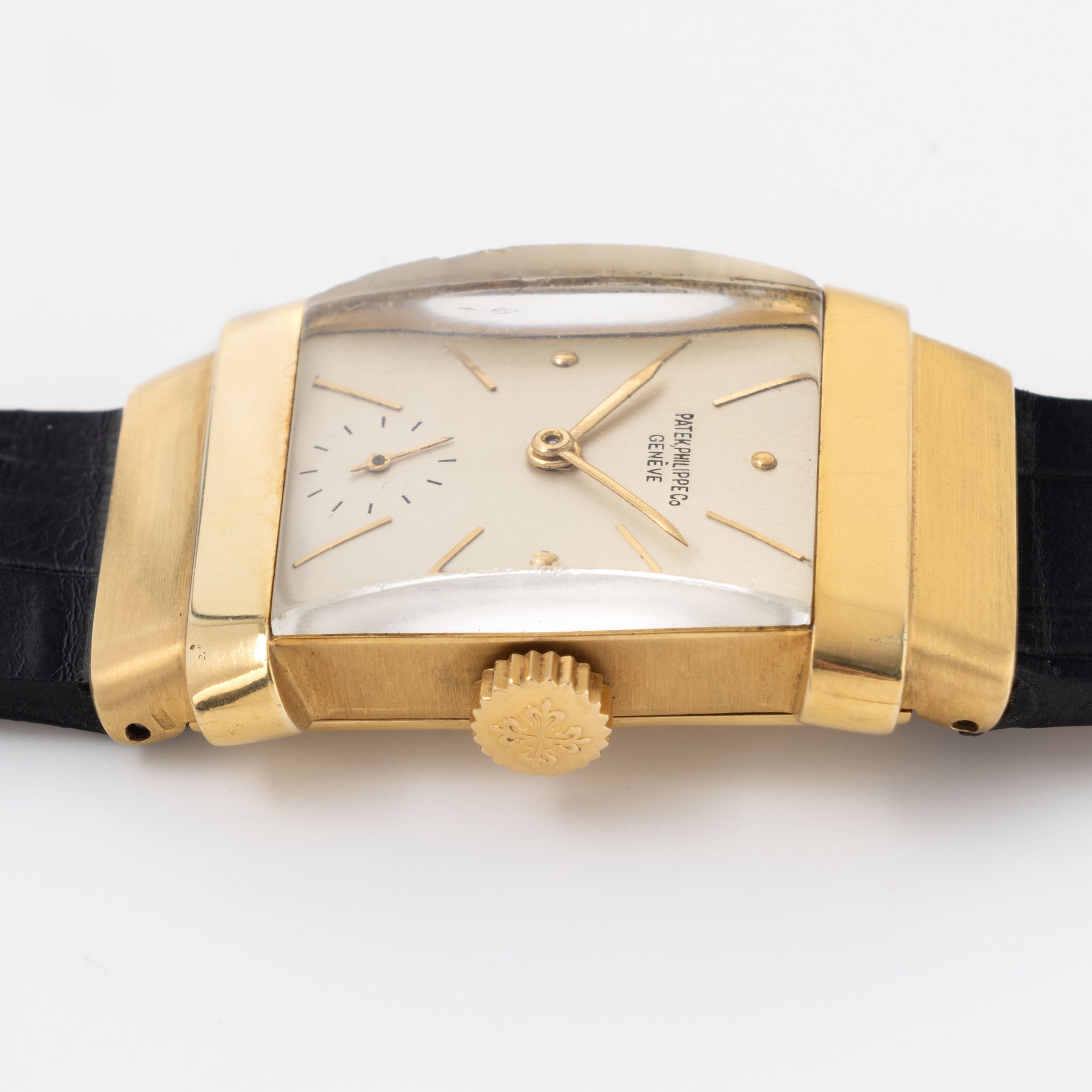 Patek Philippe Top Hat Dresswatch in 18k yellow gold ref. 1450 silver dial
