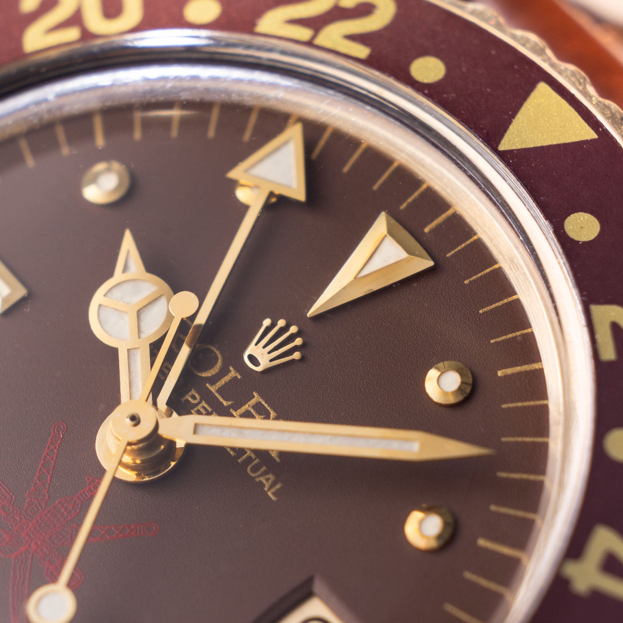 Rolex GMT-Master 1675/8 Unqiue Brown Khanjar Nipple Dial with Rolex Service Papers