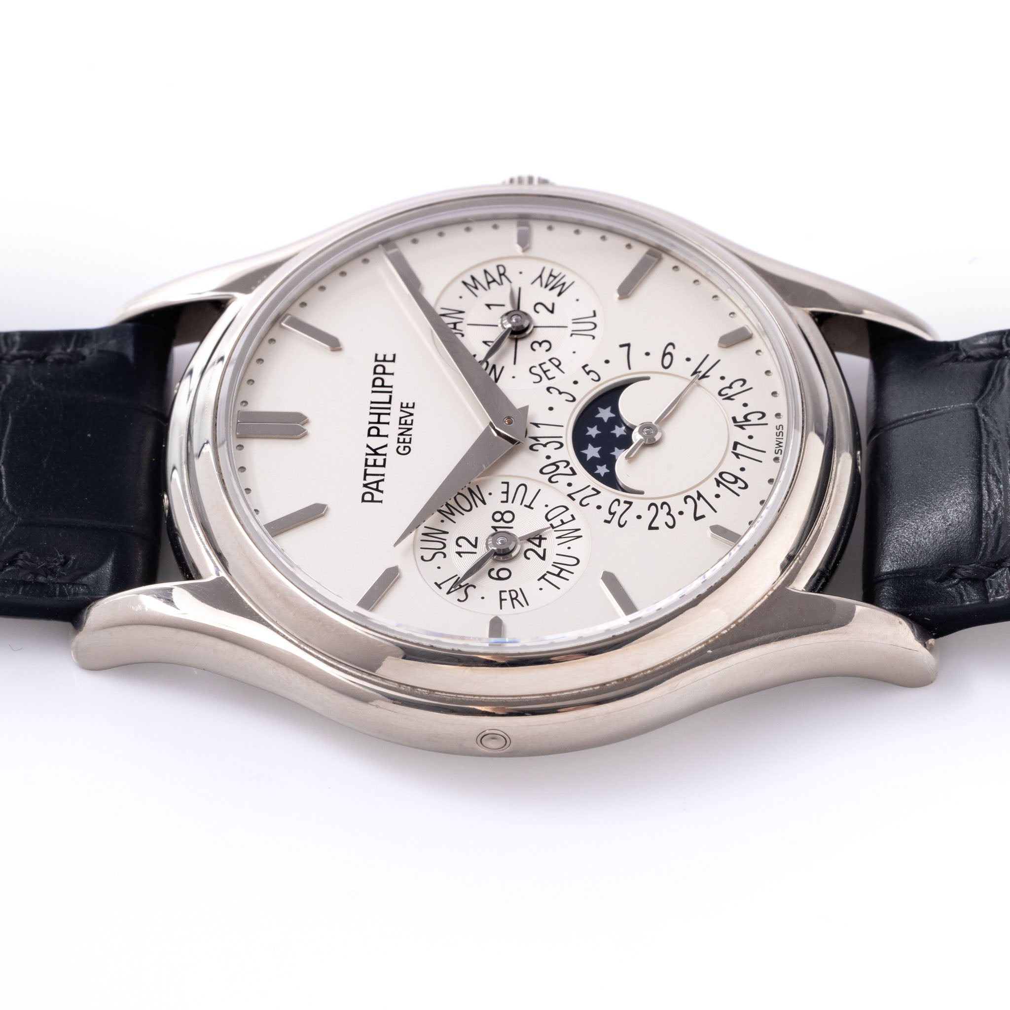 Patek Philippe Perpetual Calendar 5140G in 18k White Gold Opaline dial with Box and Extract of Archives
