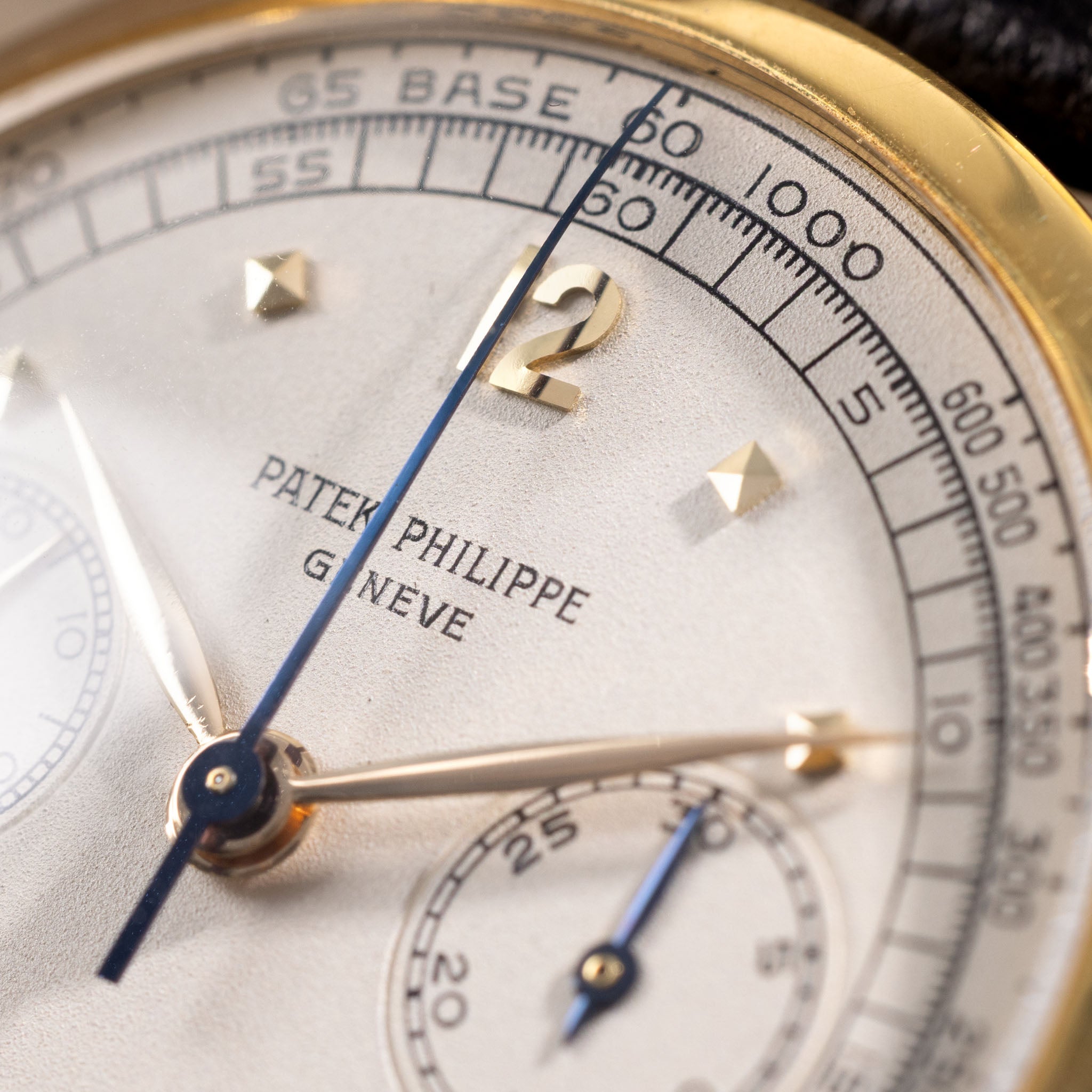 Patek Philippe Chronograph 1579J Second Series Silvered Dial in 18k Yellow Gold with Extract of the Archives