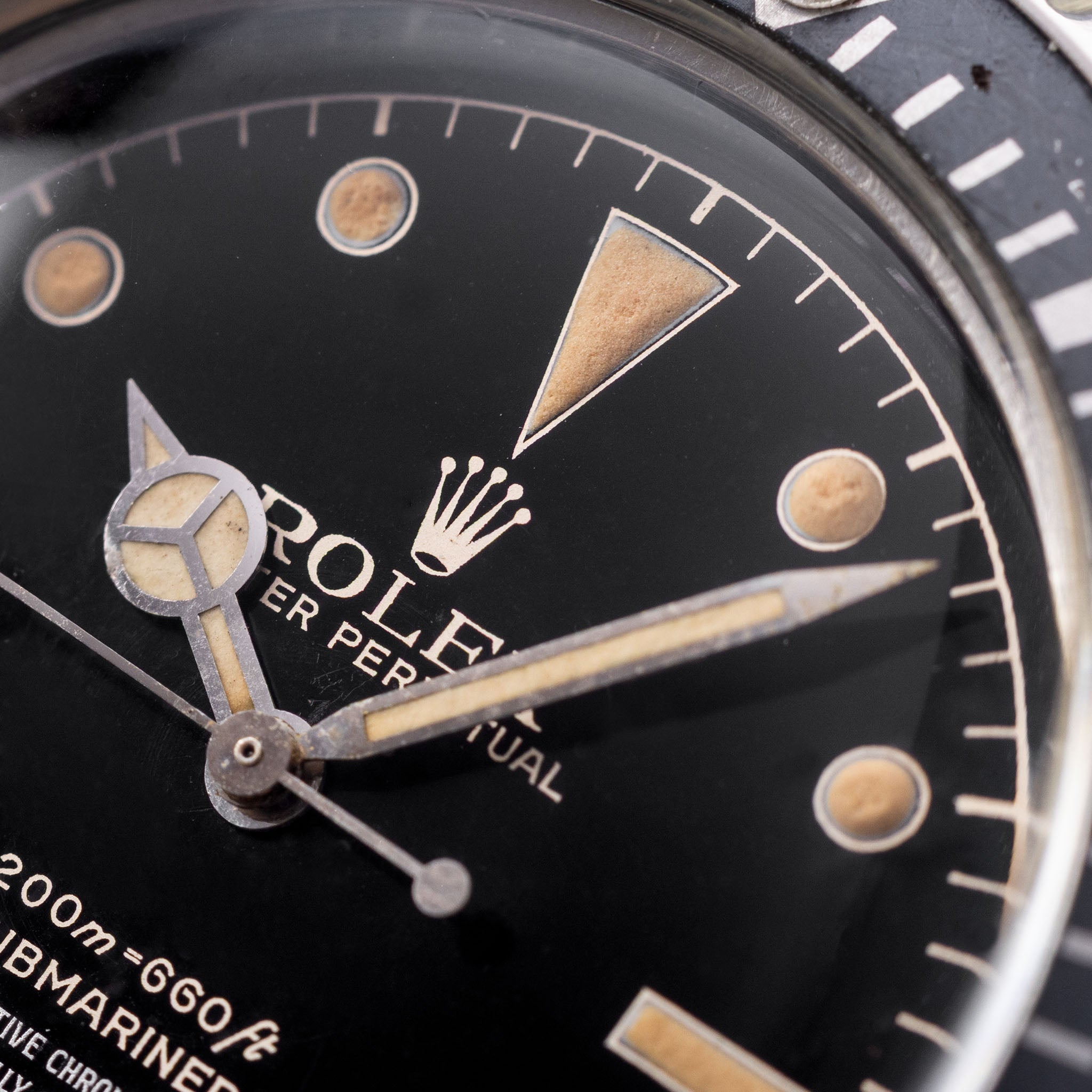Rolex Submariner 5512 4-liner Gilt Chapter Ring Exclamation point Dial Pointed Crown Guards Case