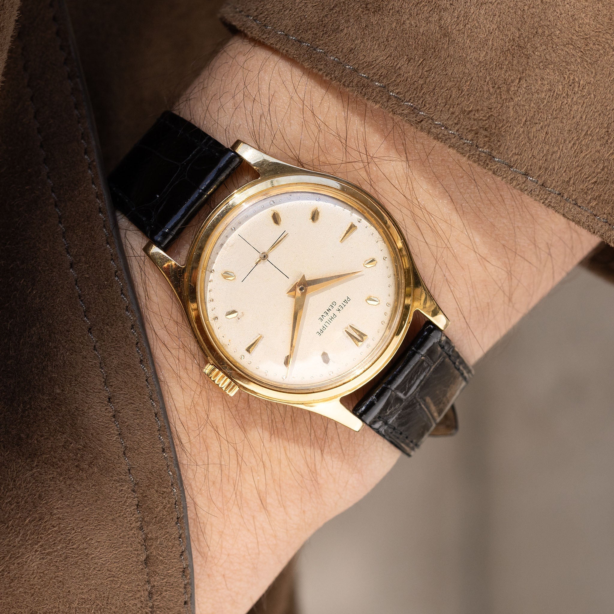 Patek Philippe Calatrava 2509J in 18k yellow gold “Grené-finish dial”