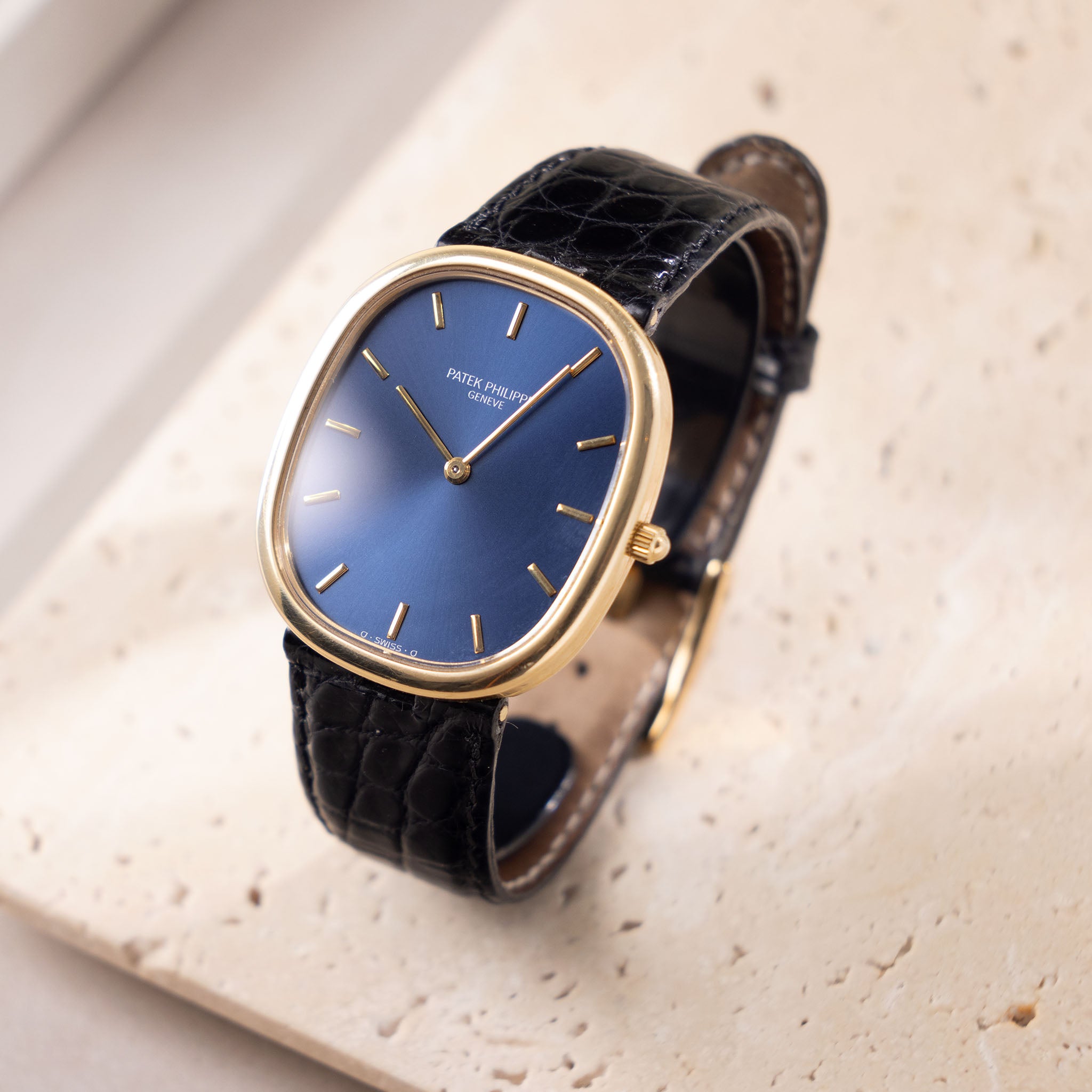 Patek Philippe Ellipse D’Or Yellow Gold Blue Dial Ref 3738 with original certificate d’origin