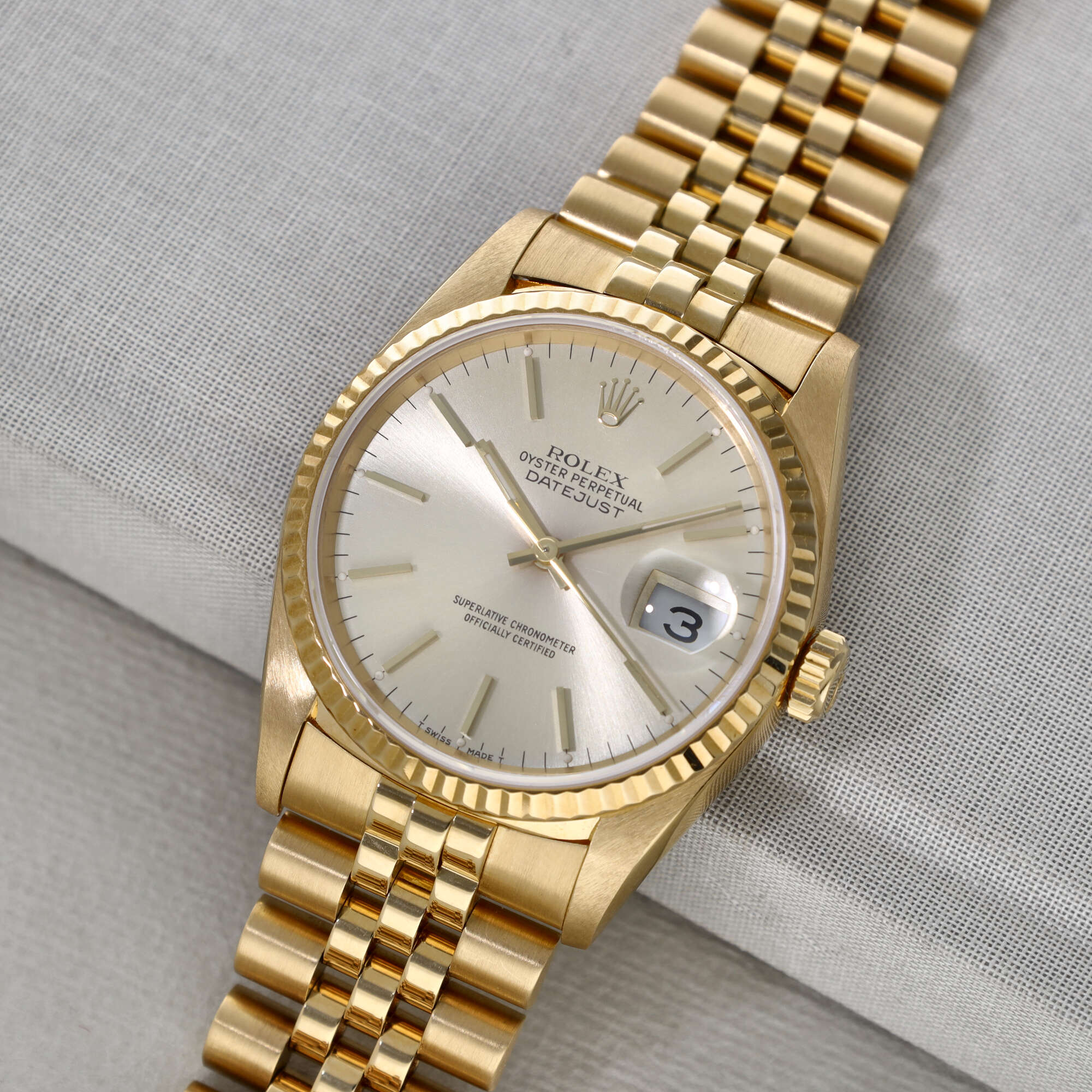 Rolex Datejust in 18K Yellow Gold Champagne Dial Ref. 16238 - Incoming