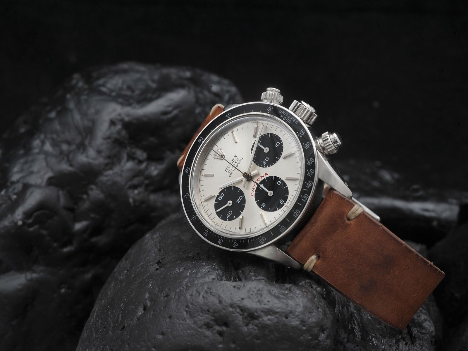 “CURATED” PACK UP AND HIT THE ROAD (COSMOGRAPH DAYTONA 6263)