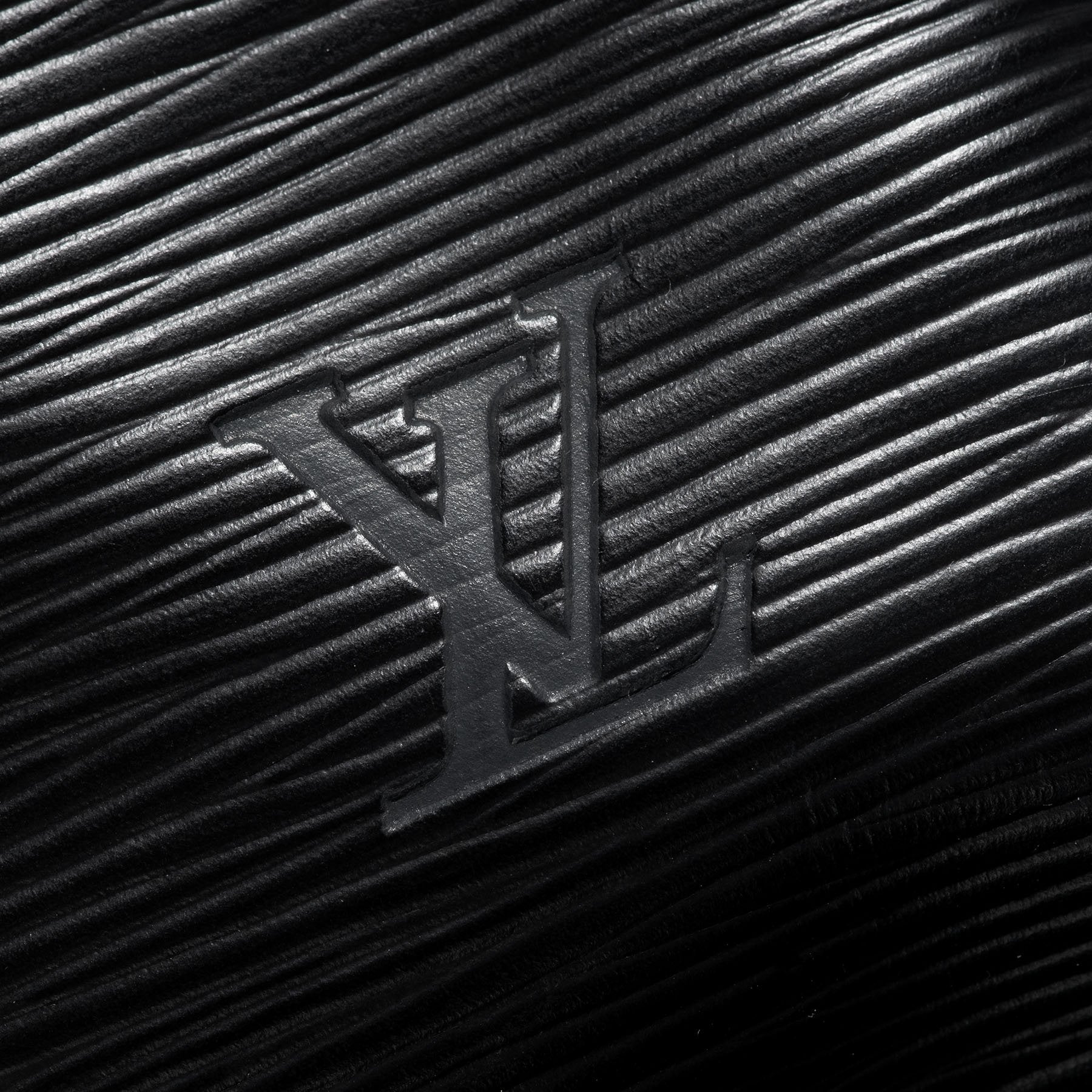 Louis Vuitton Black Epi Leather Noir Keepall 55 Boston Duffle Bag Trav –  Bagriculture