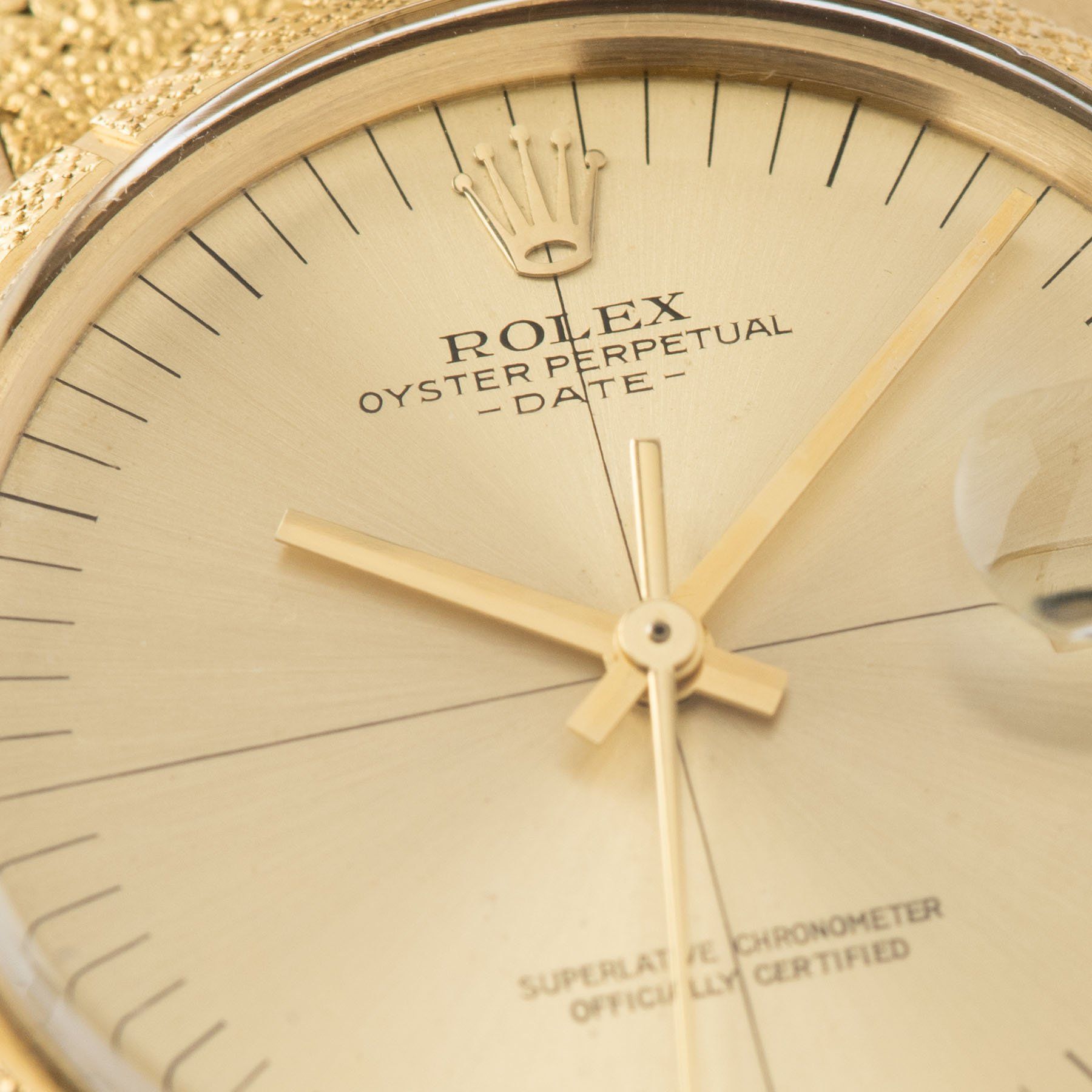 Rolex Date 1510 Yellow Gold  Zephyr crosshair dial