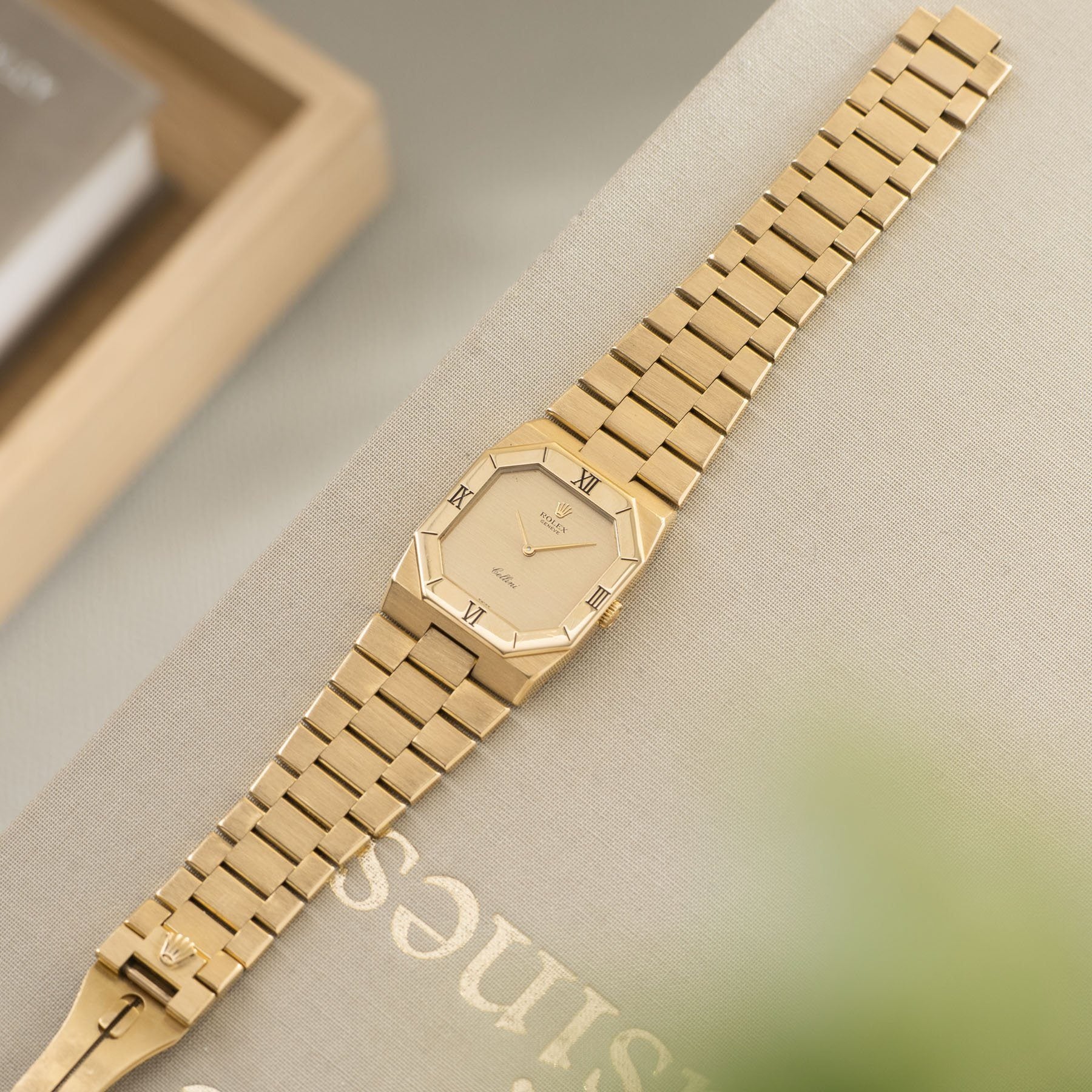 Rolex Cellini Yellow Gold Integrated Bracelet Ref 4350